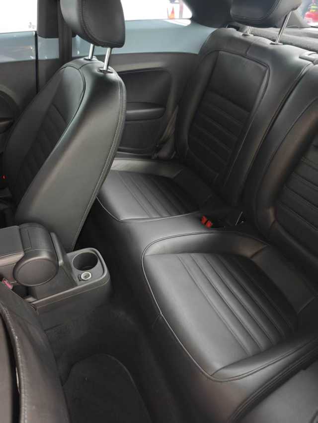 Volkswagen Beetle 2014 изображение автомобиля #9