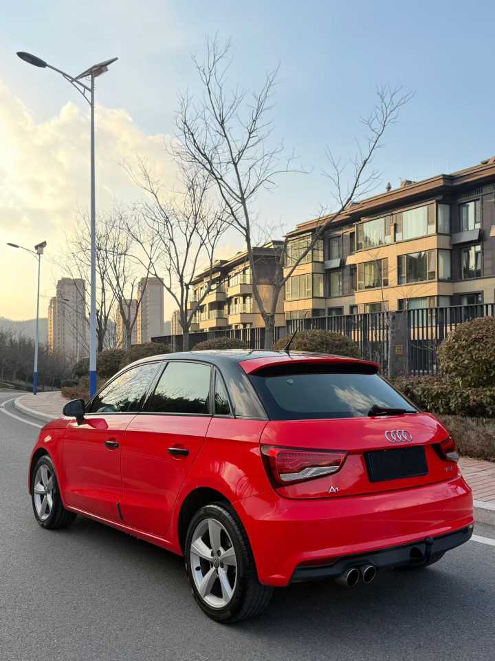 Audi A1 2016 car image #9