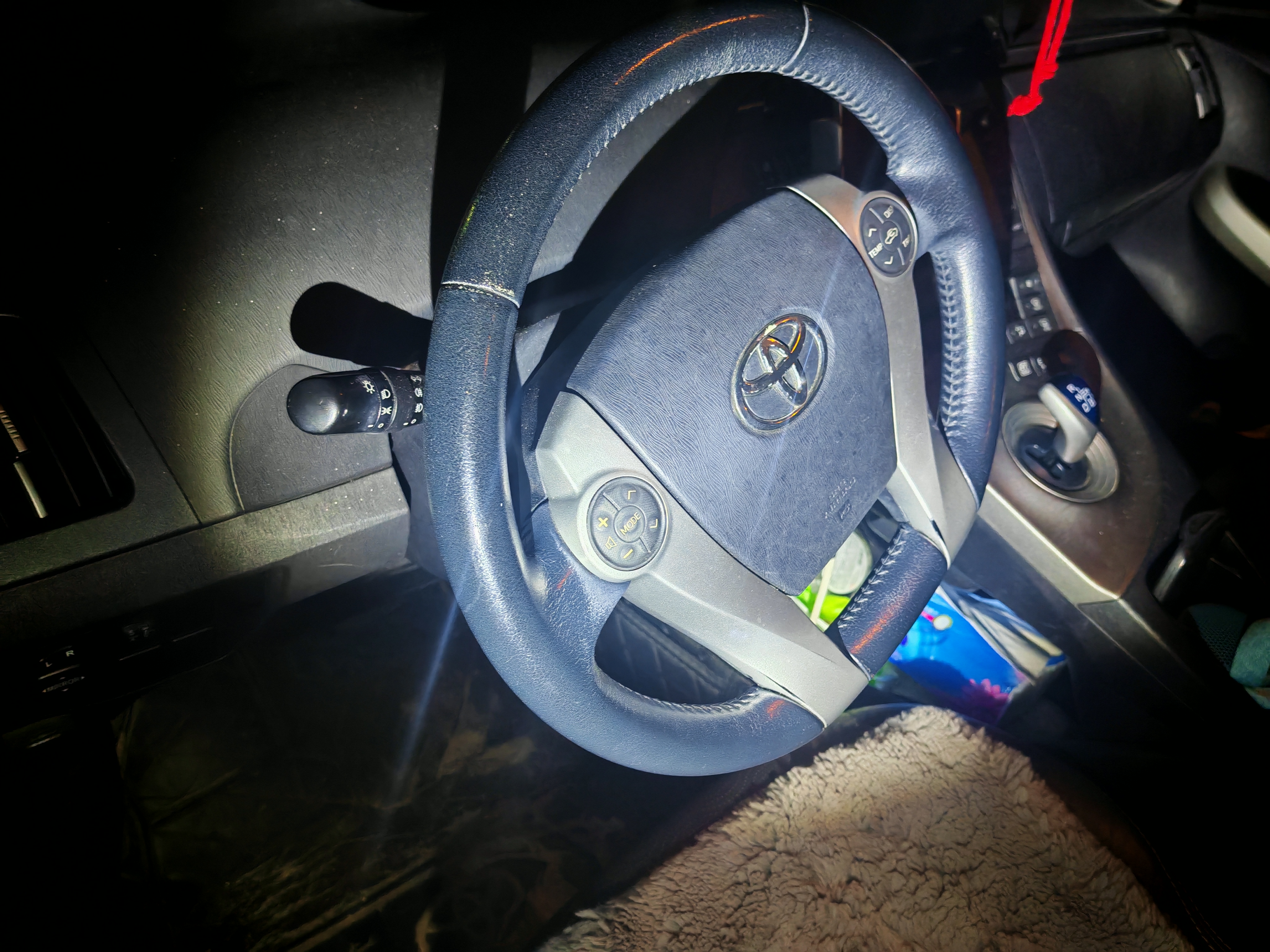 Toyota Prius 2013 car image #9