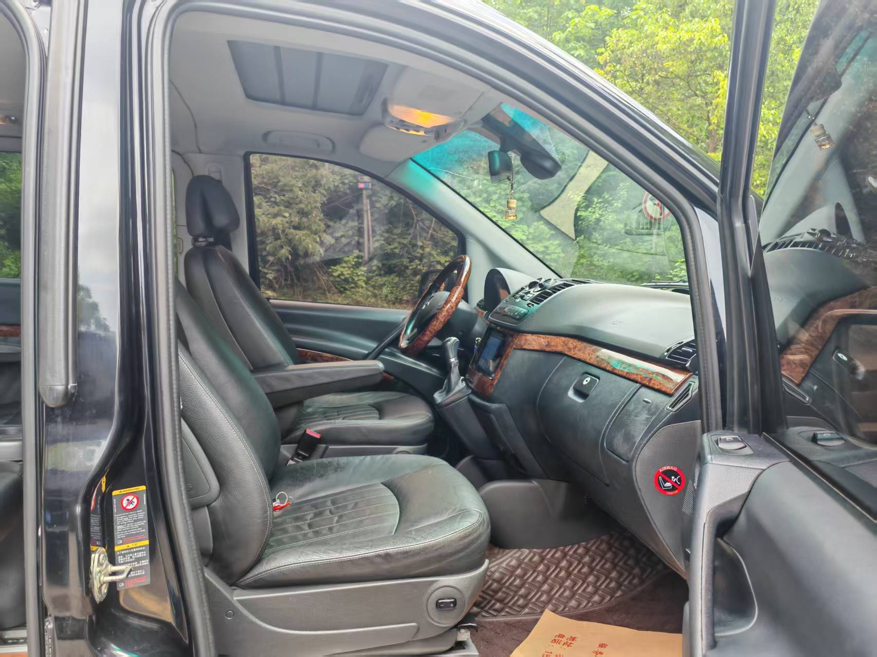 Mercedes-Benz Viano (Imported) 2012 car image #9