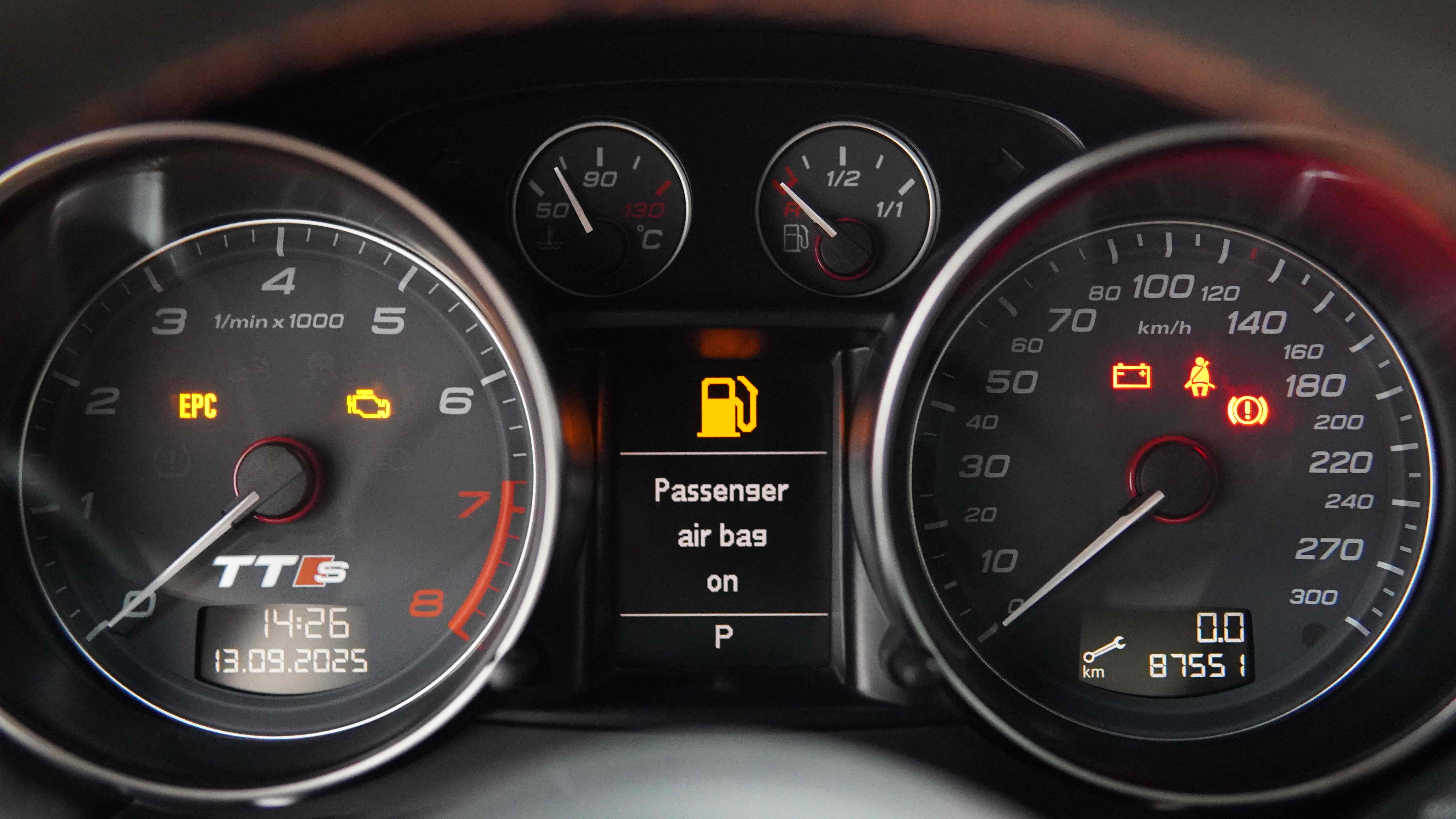 Audi TTS 2009 car image #9