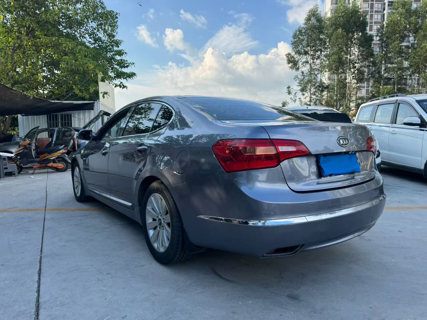 Kia Cadenza 2011 car image #9