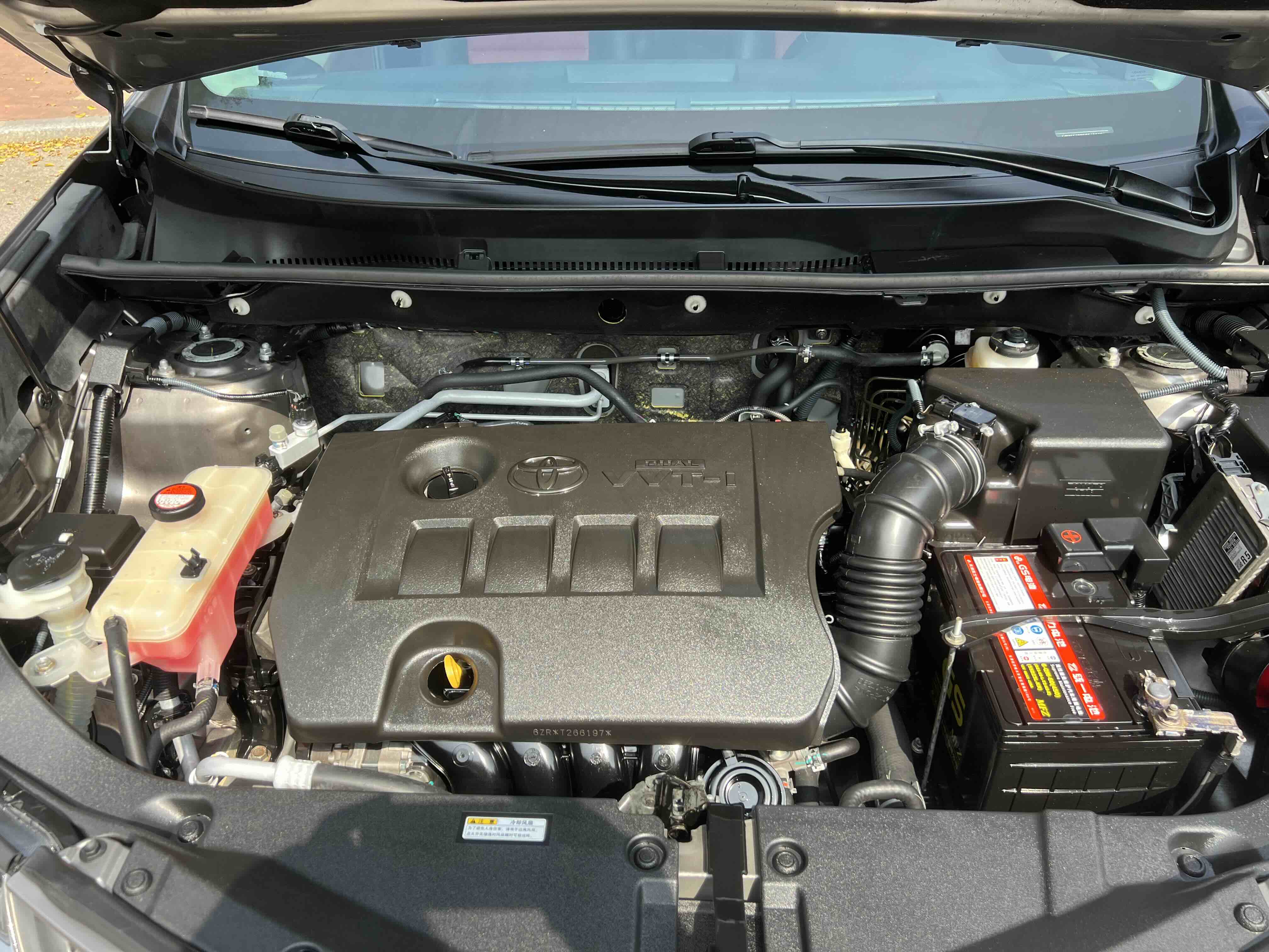 Toyota RAV4 2016 car image #9