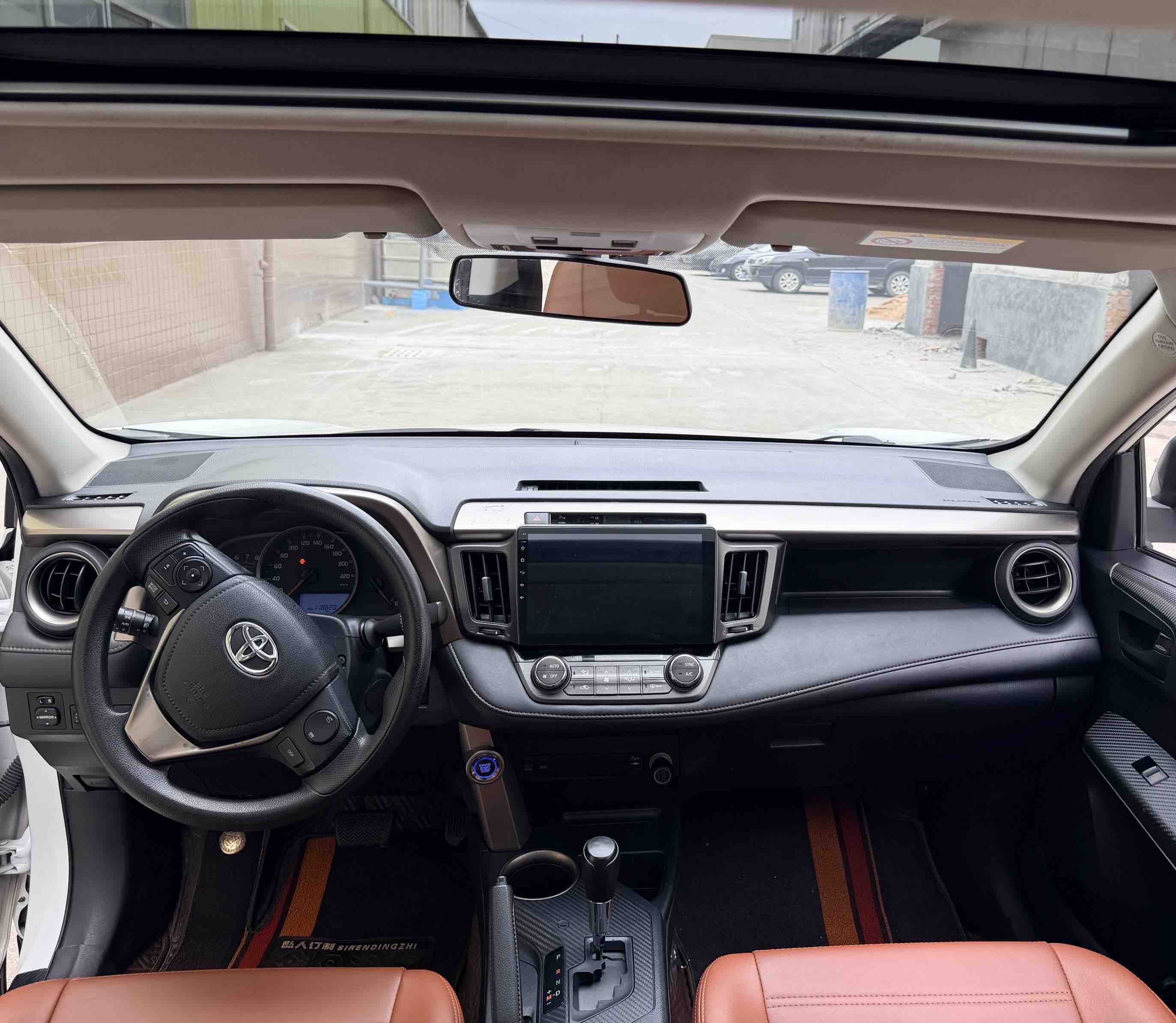 Toyota RAV4 2015 car image #9