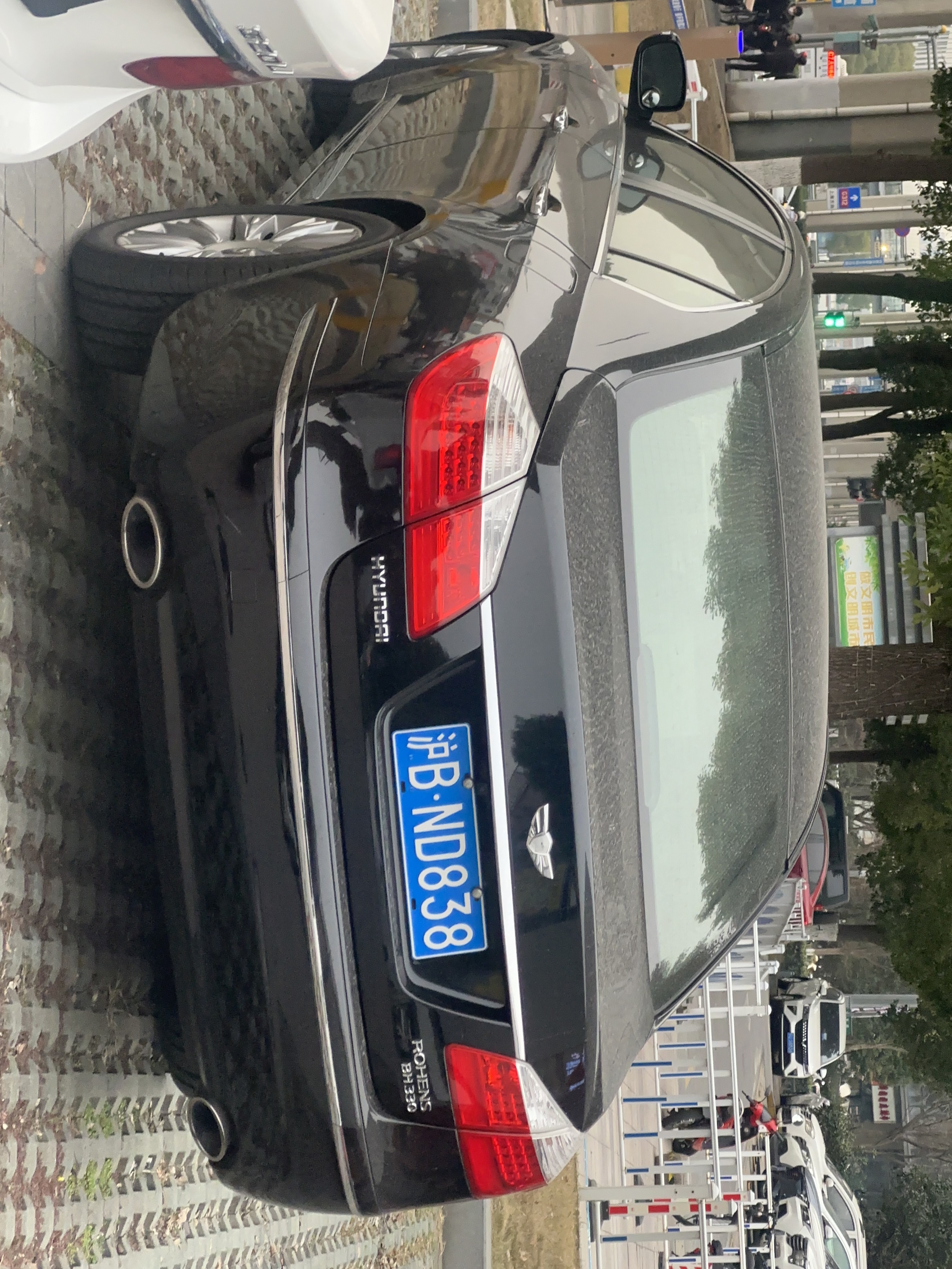 Hyundai Rohens 2011 #9 Hyundai Rohens 2011 car image #9