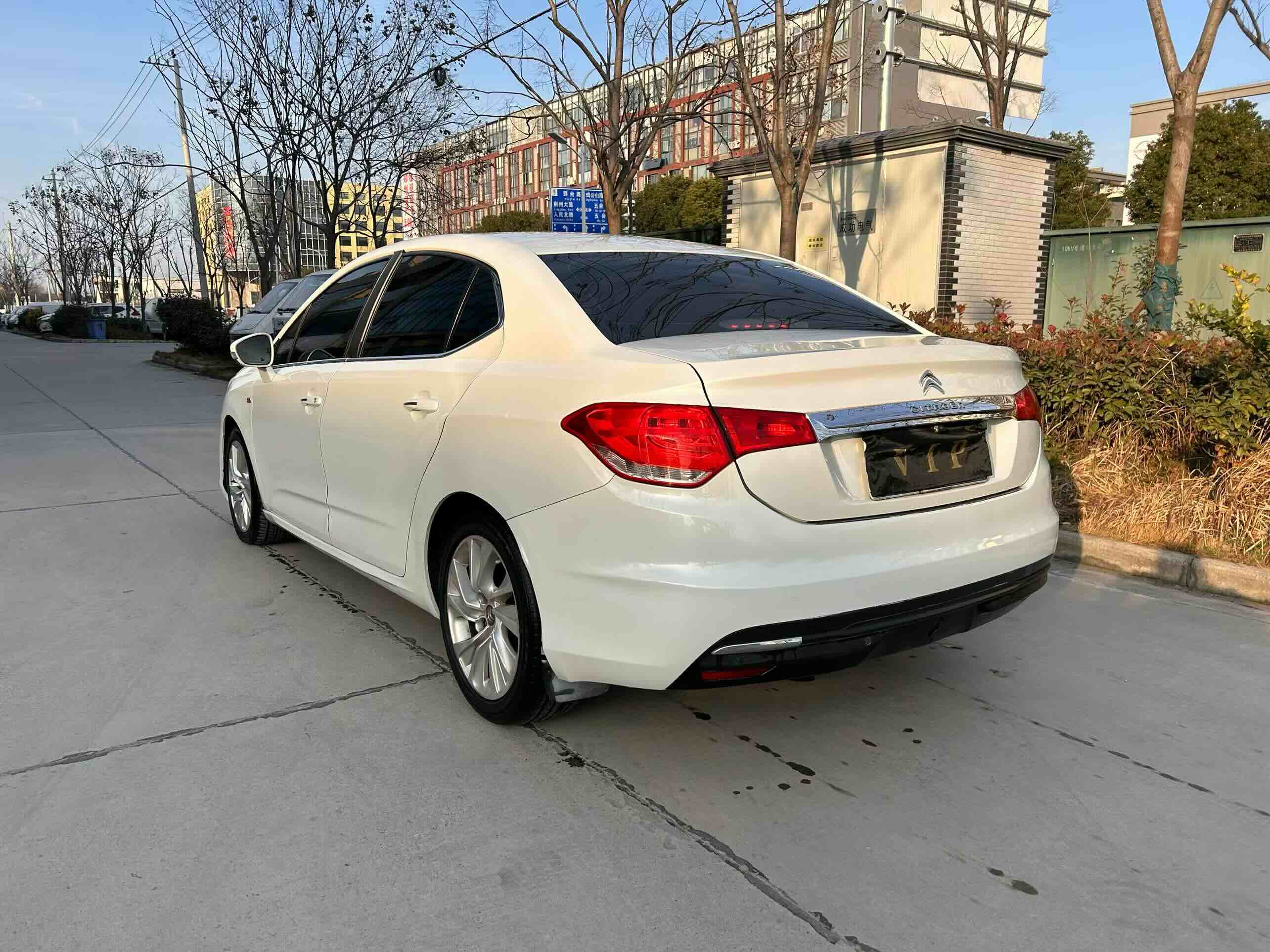 Citroen C4L 2013 immagine di auto #9