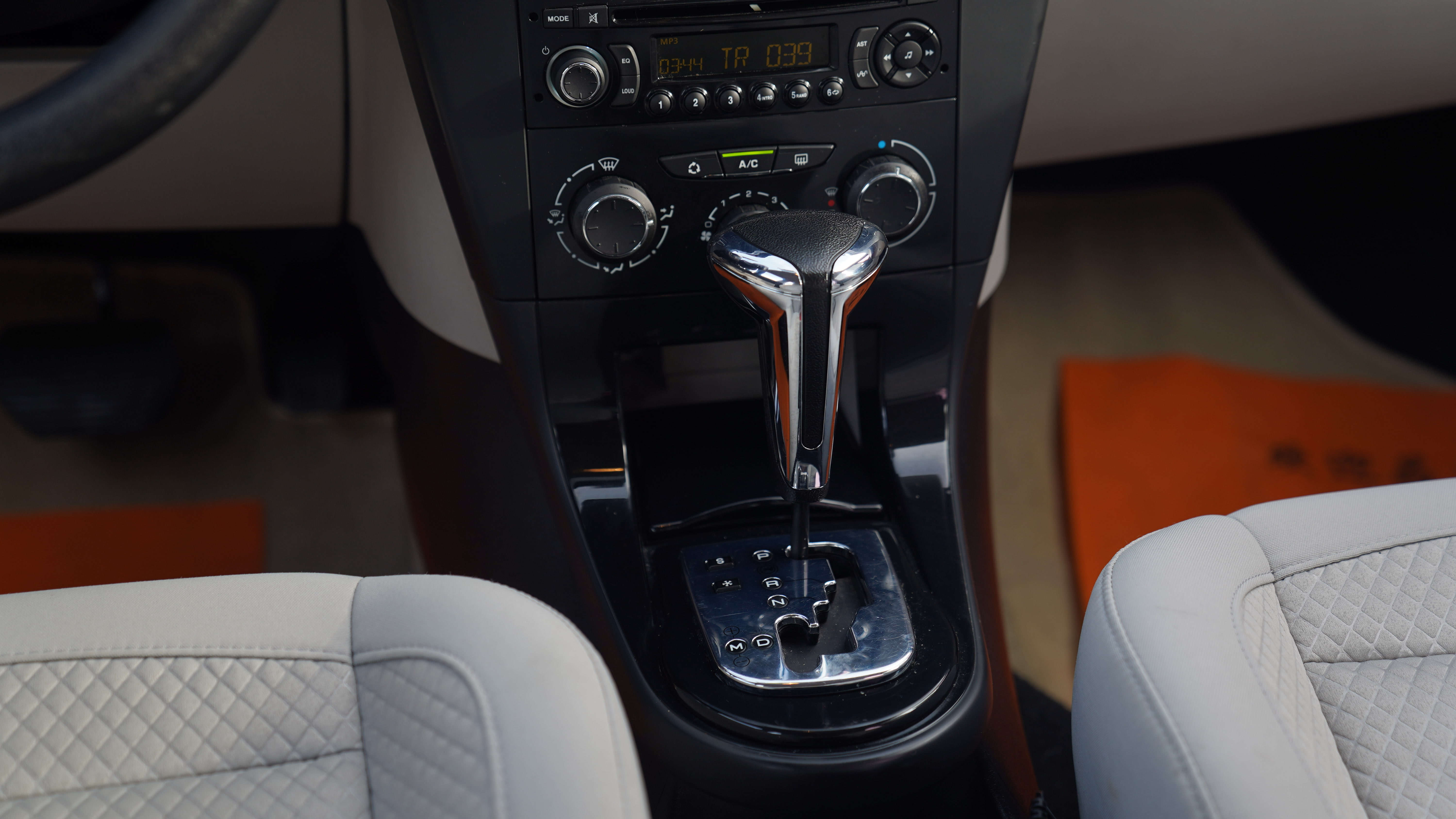 Citroen C-Quatre 2013 #9 Citroen C-Quatre 2013 car image #9