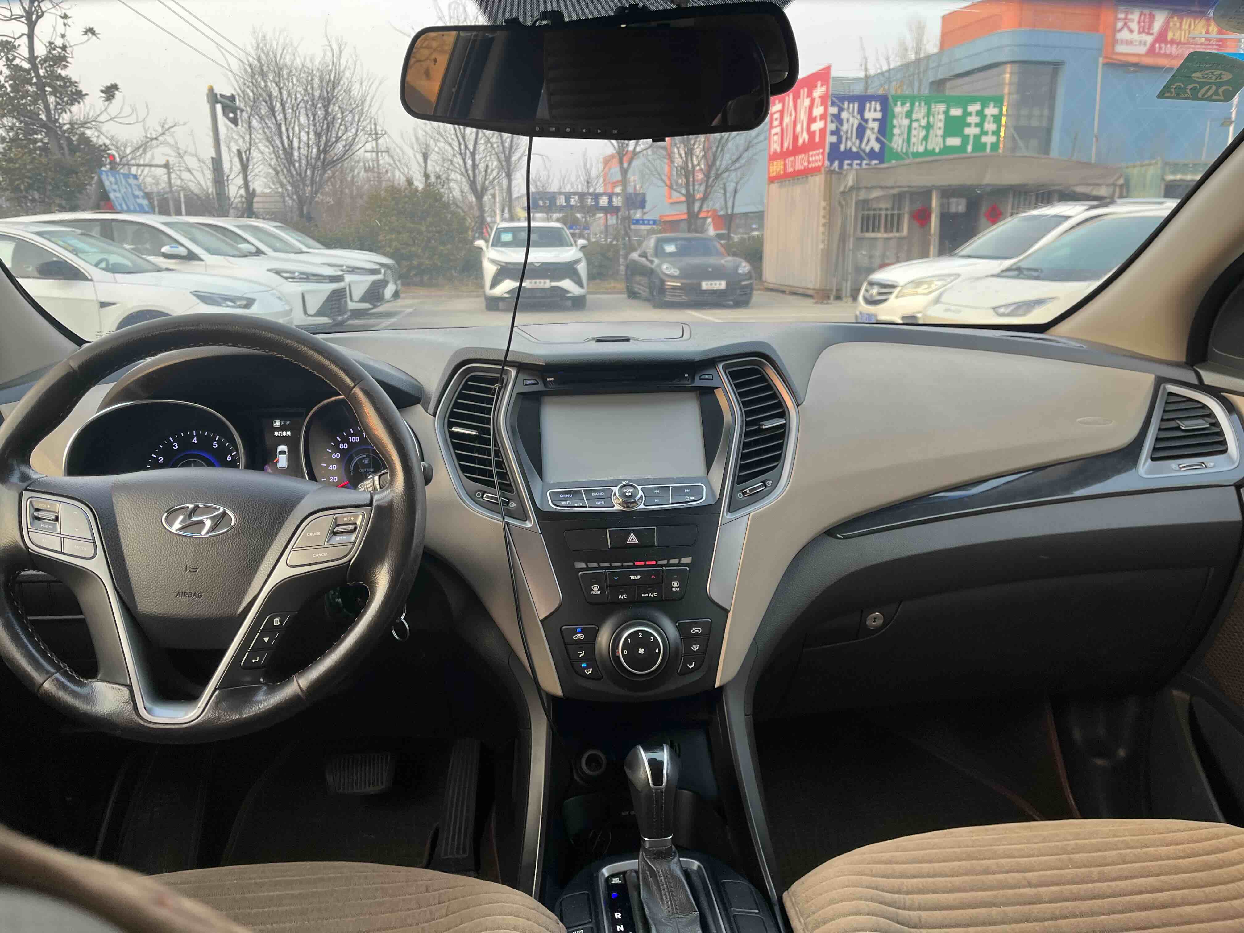 Hyundai Santa Fe 2013 car image #9