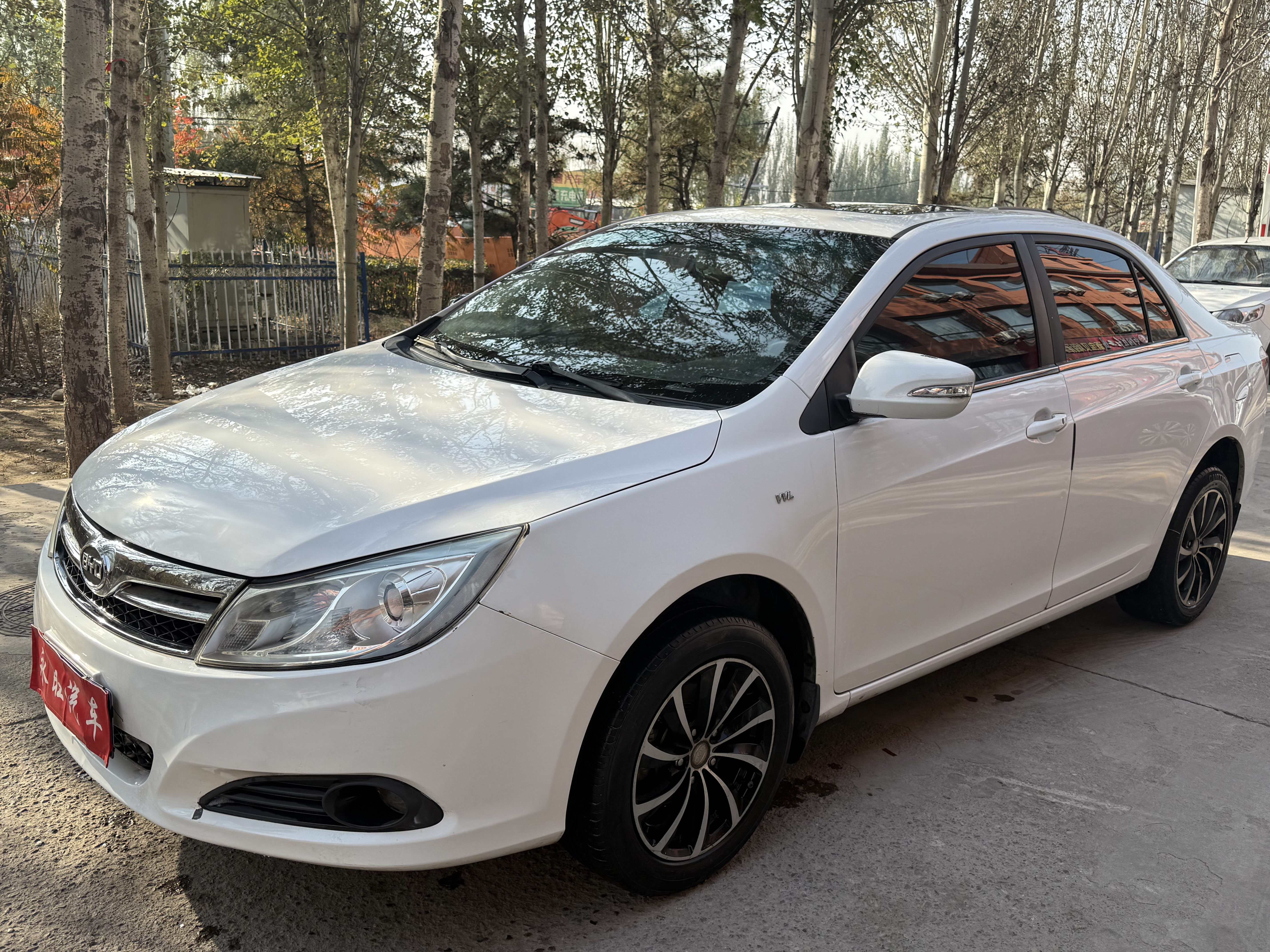 BYD SuRui 2014 car image #9