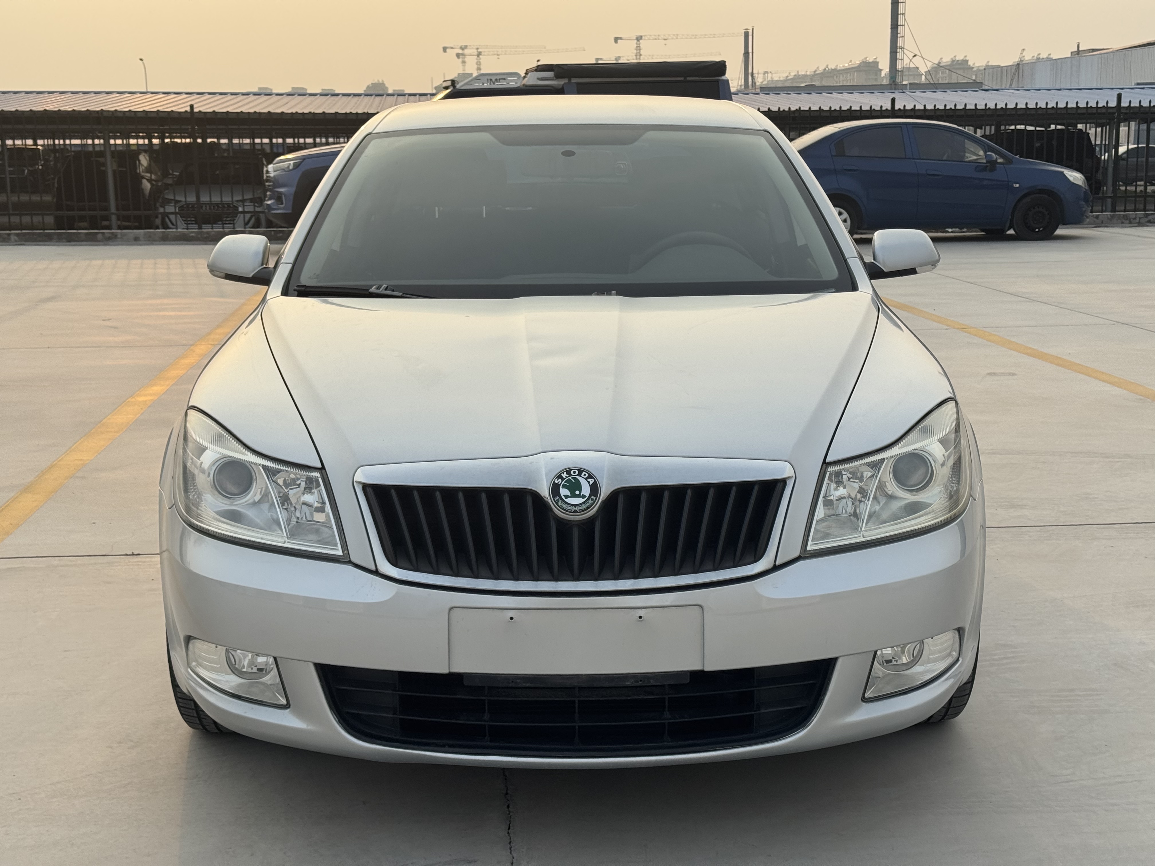 Skoda Octavia 2011 car image #9