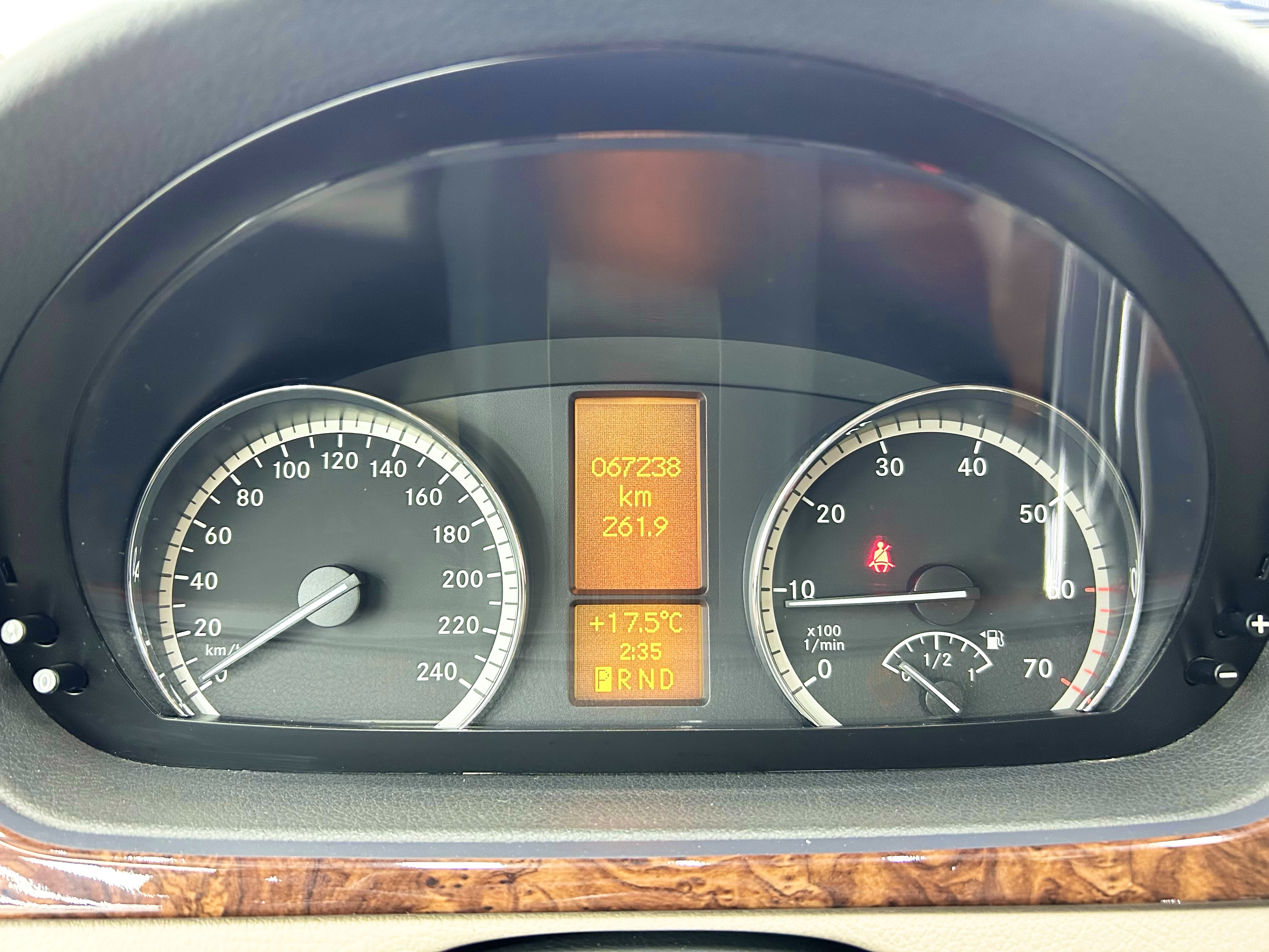 奔驰 唯雅诺 2014 汽车图片 #9