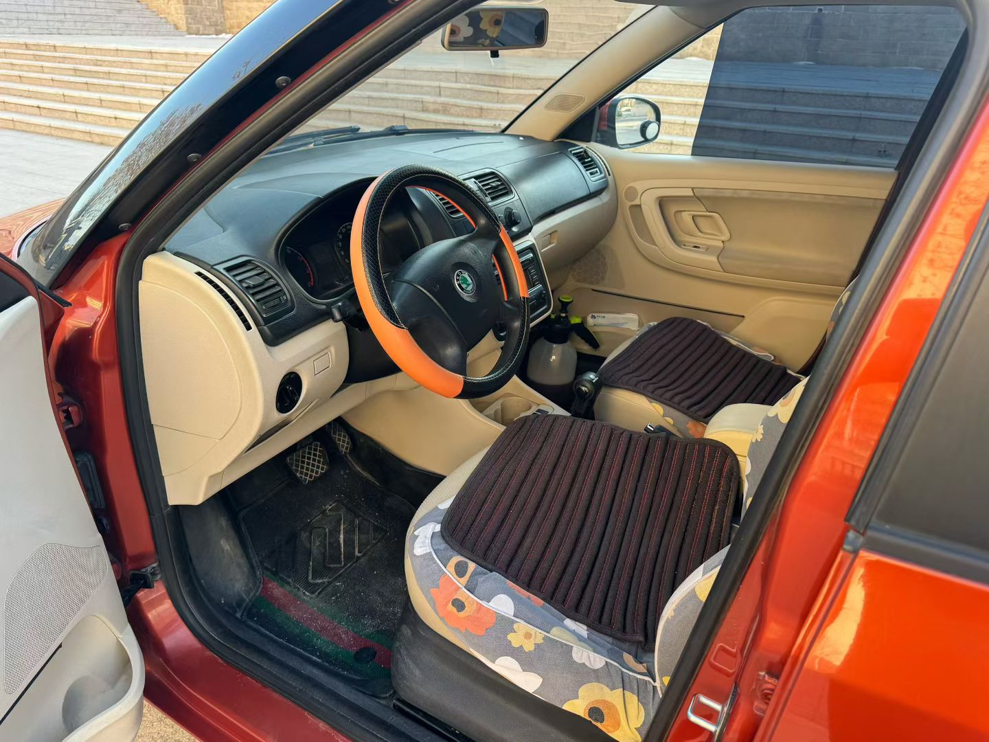 Skoda Fabia 2011 immagine di auto #9