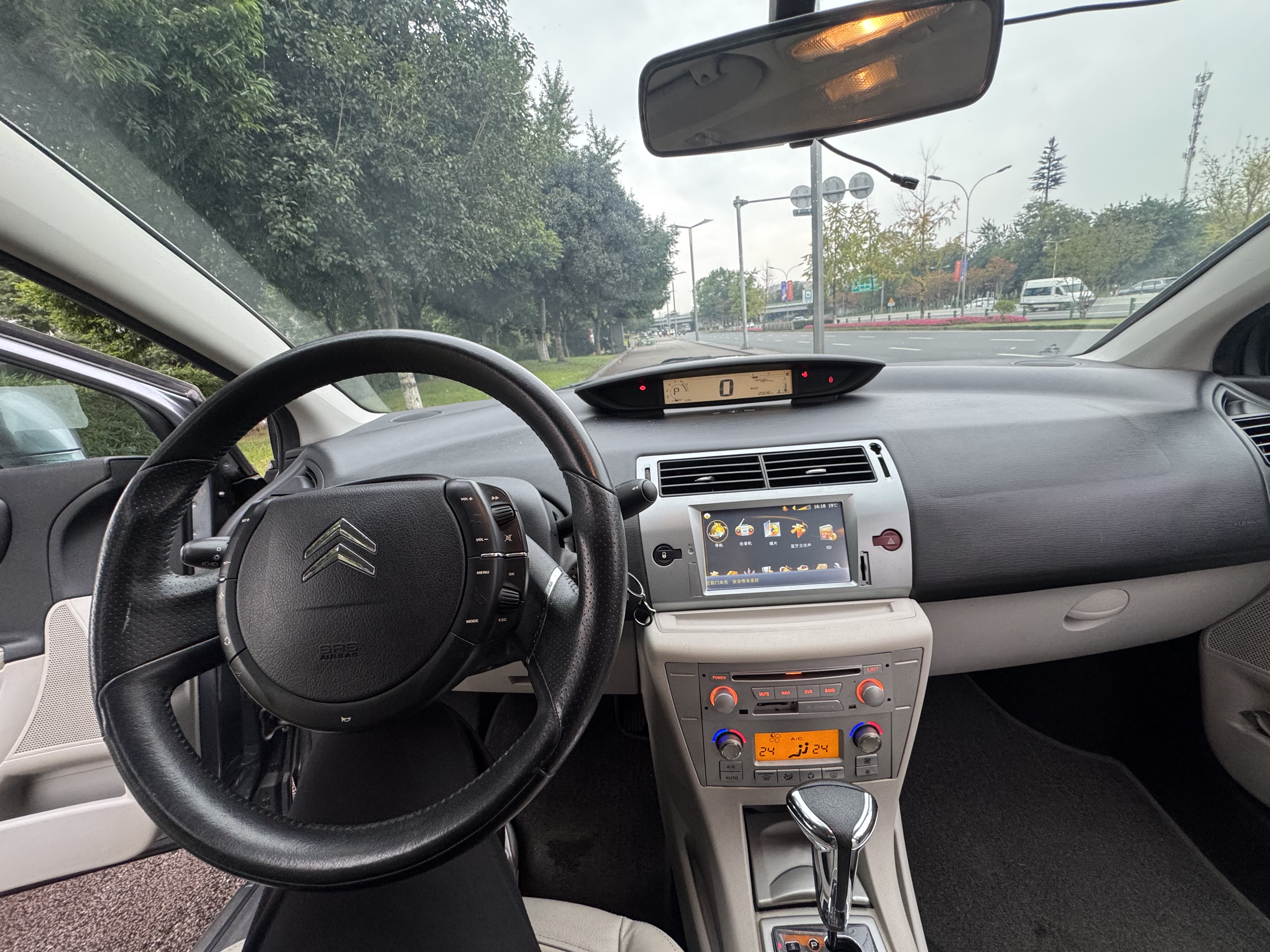 Citroen C-Quatre 2012 car image #9