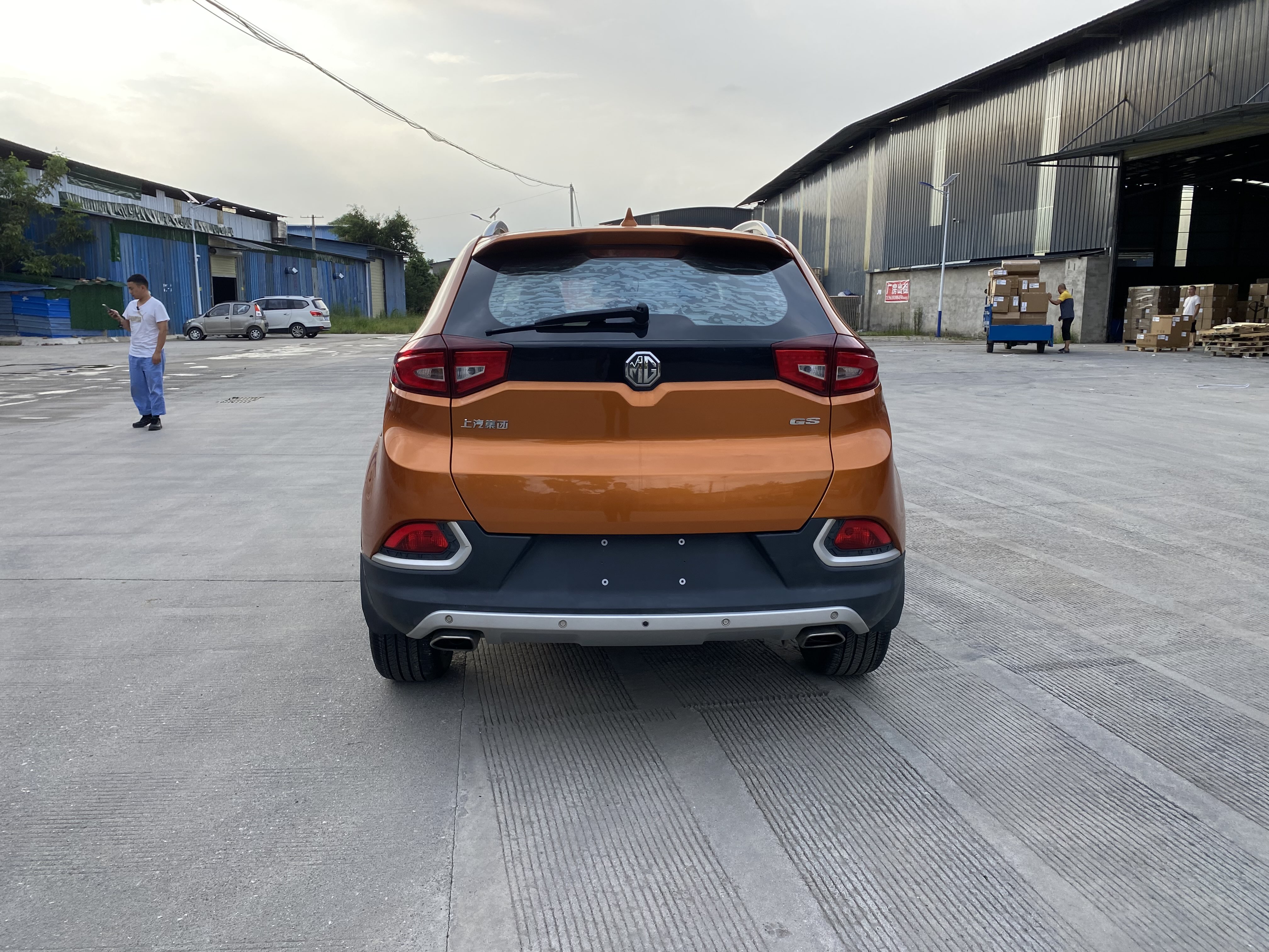 MG GS 2015 car image #9