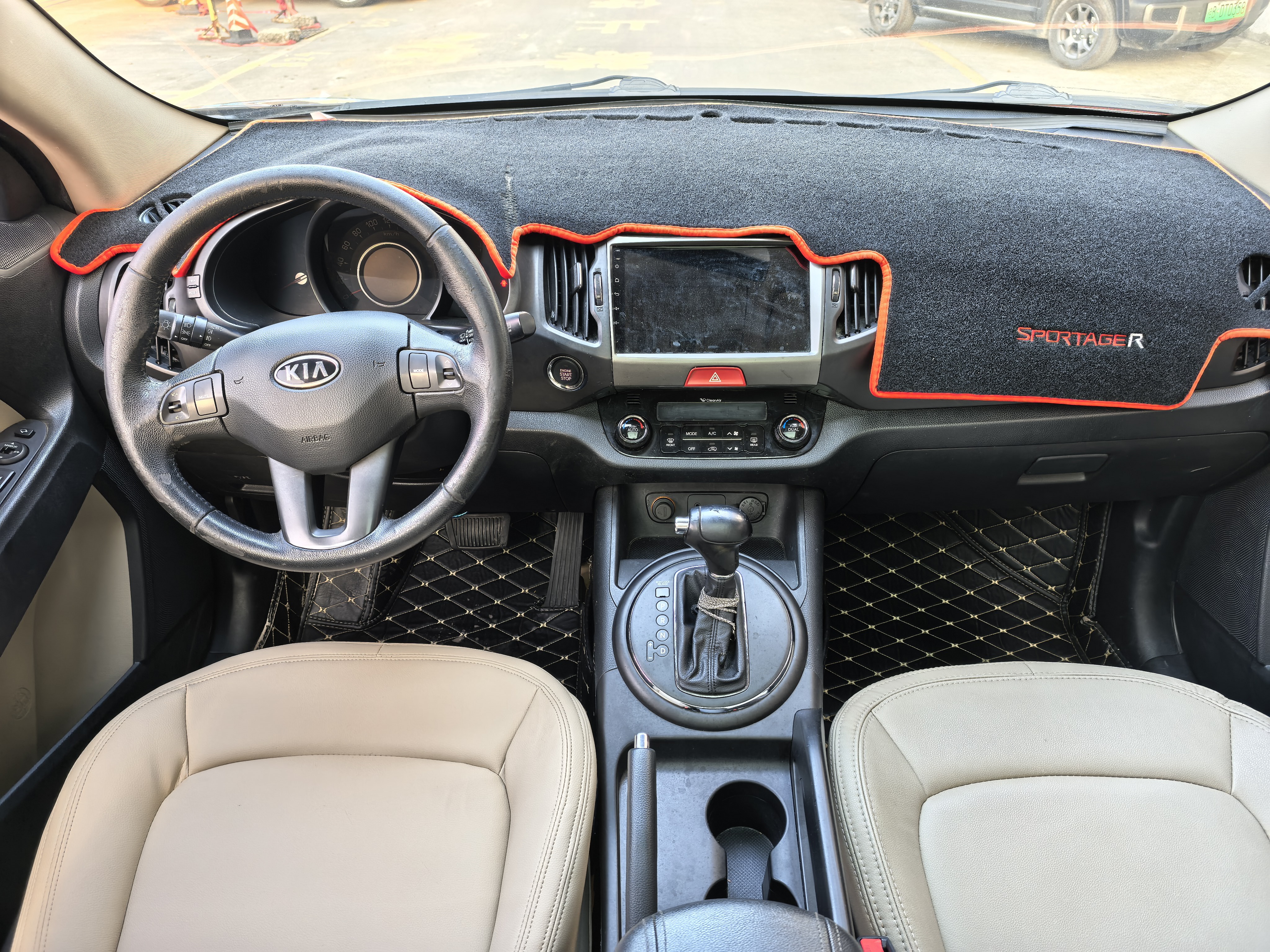 Kia Sportage R 2011 car image #9