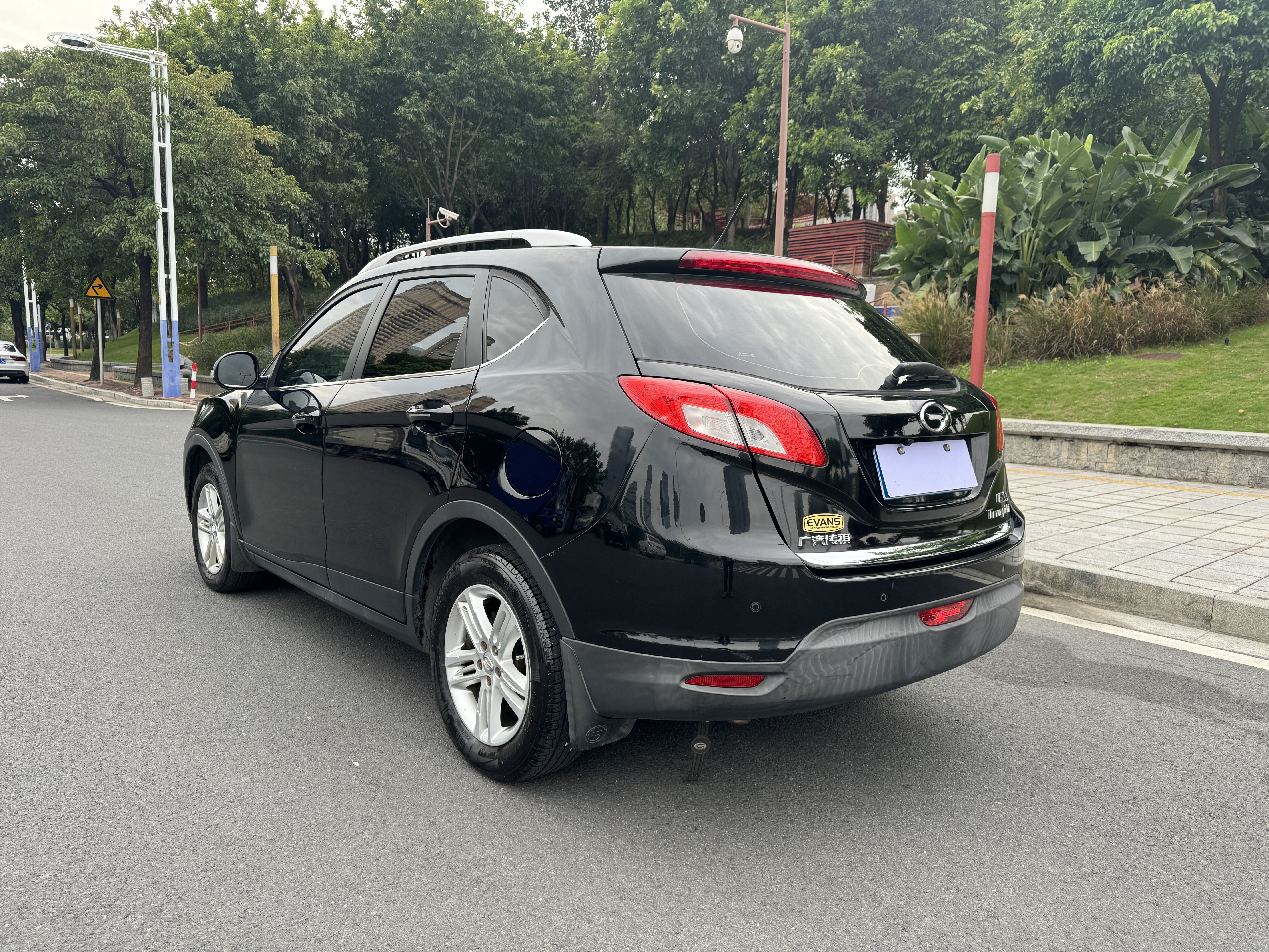 GAC Trumpchi GS5 Super 2015 car image #9