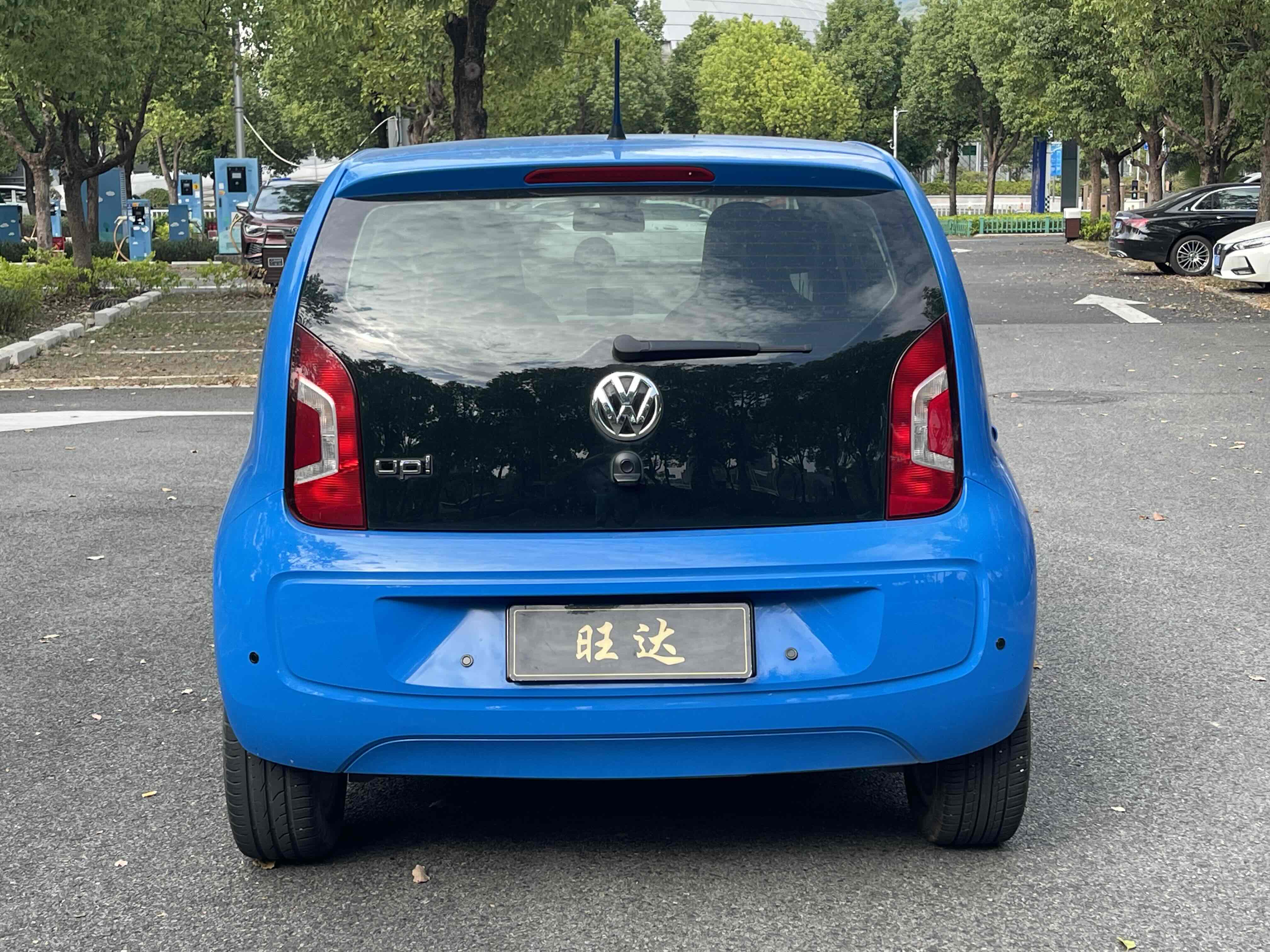 Volkswagen up! 2016 imagem de carro #9