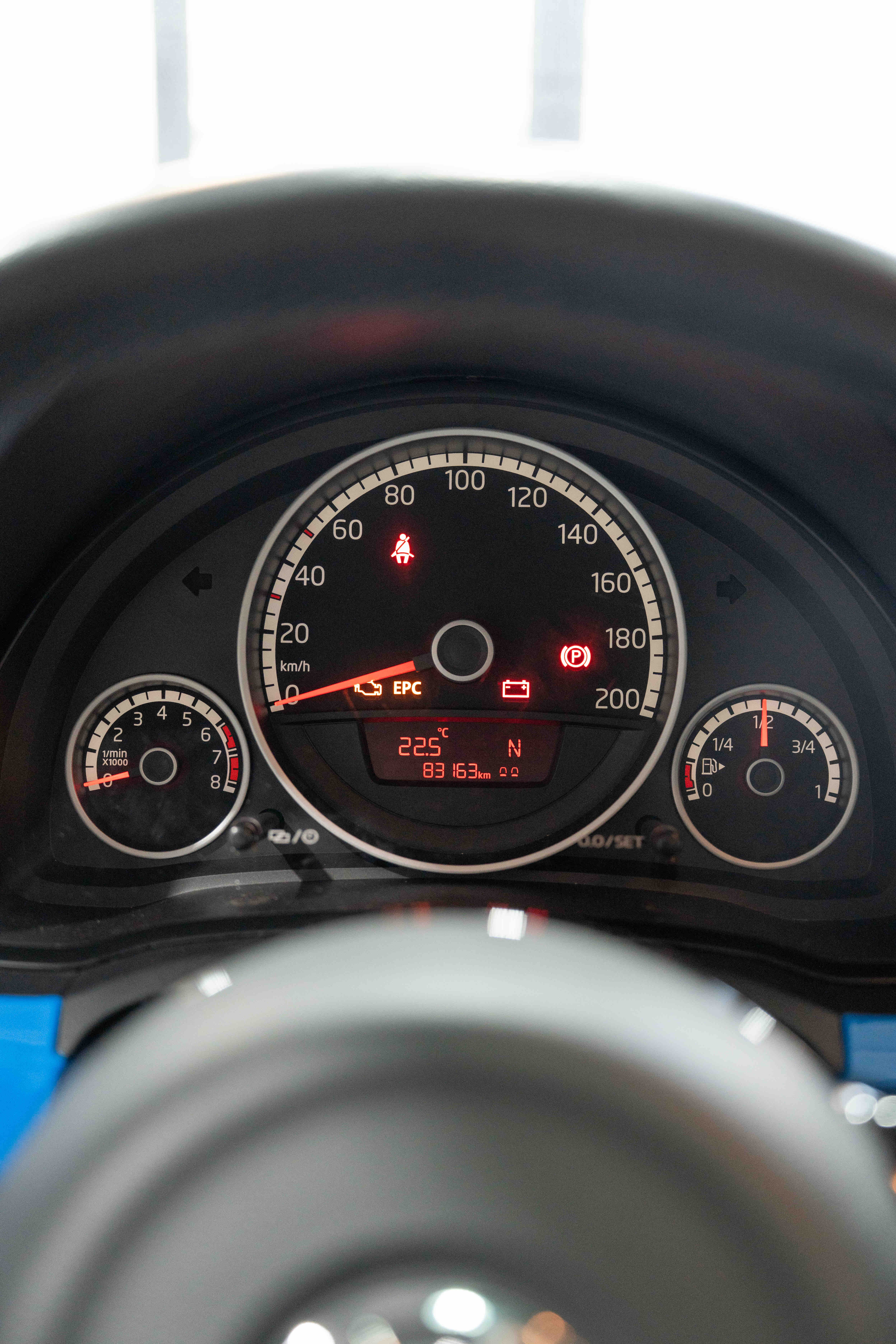 Volkswagen up! 2015 immagine di auto #9