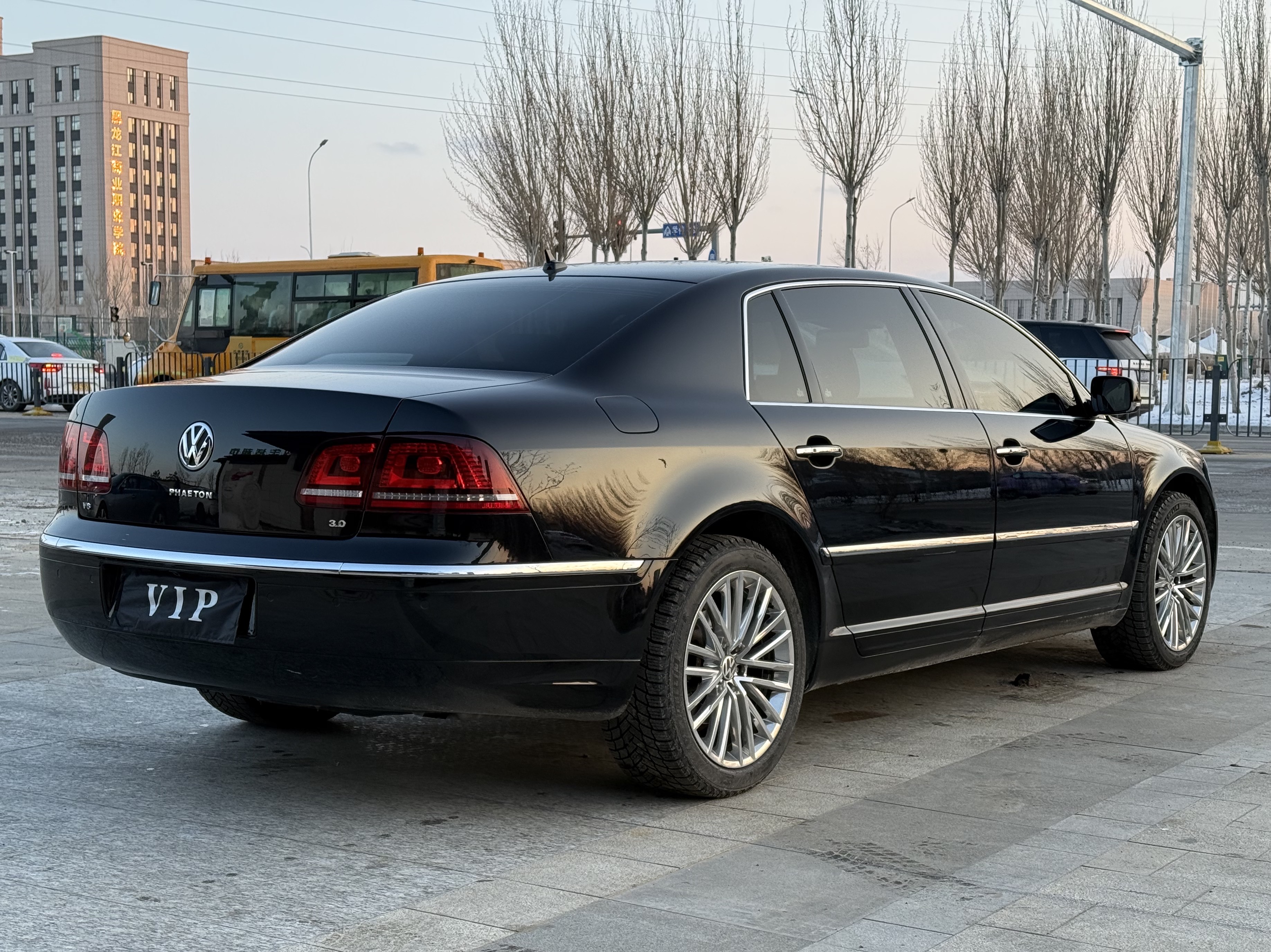 Volkswagen Pheaton 2016 immagine di auto #9