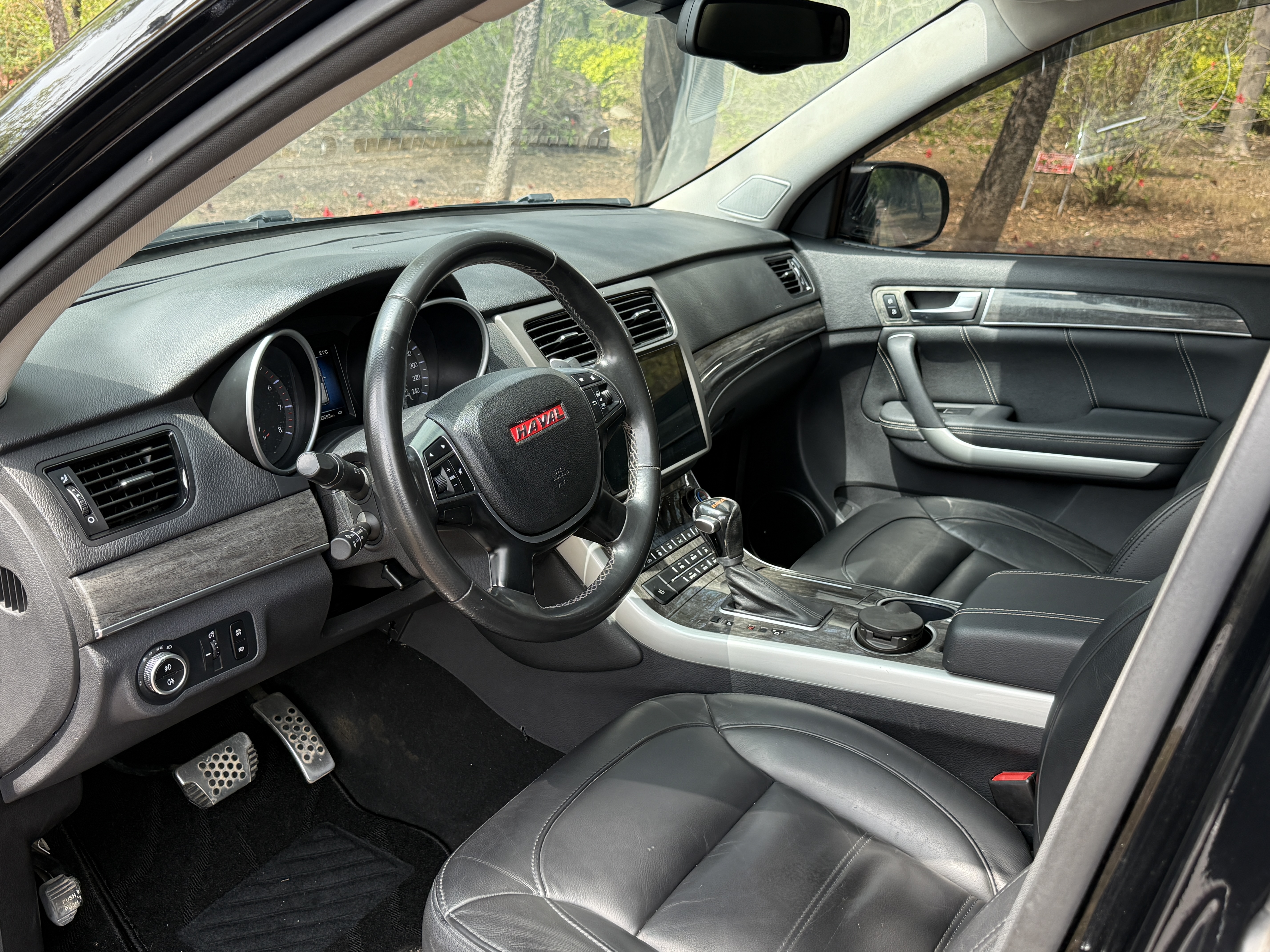 Haval H8 2015 imagen de coche #9