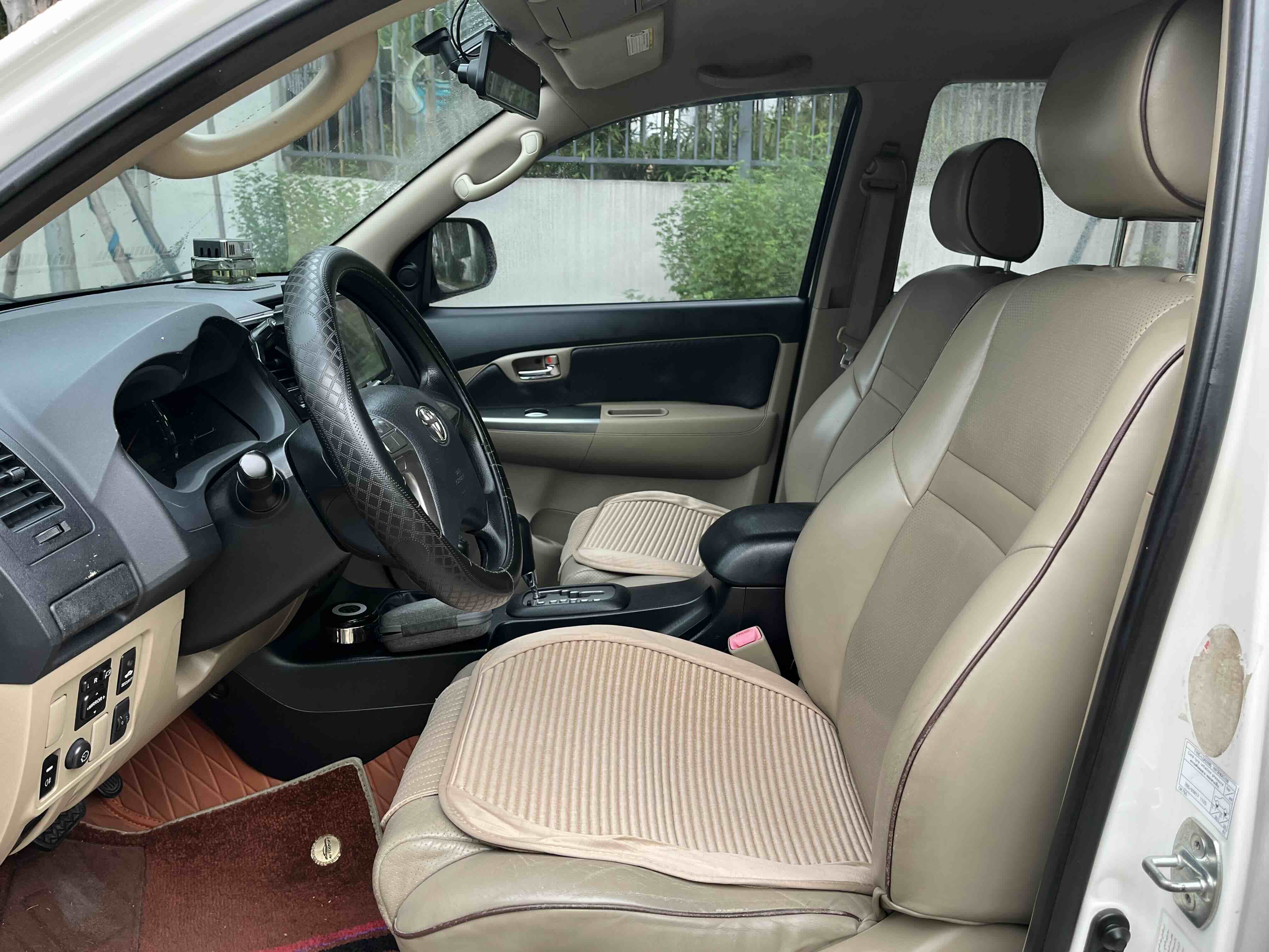 Toyota Fortuner 2015 immagine di auto #9