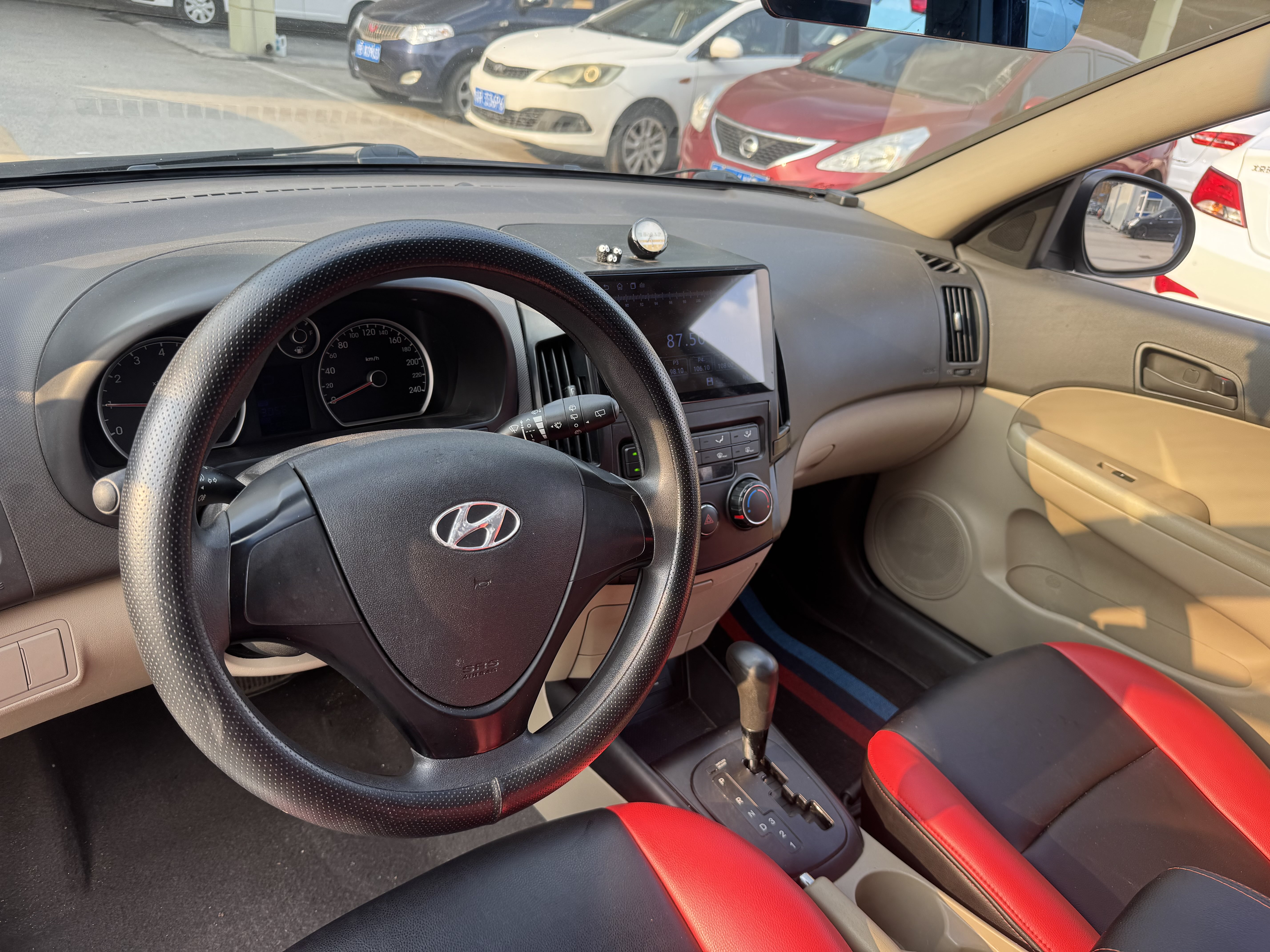 Hyundai i30 2010 #9 Hyundai i30 2010 car image #9