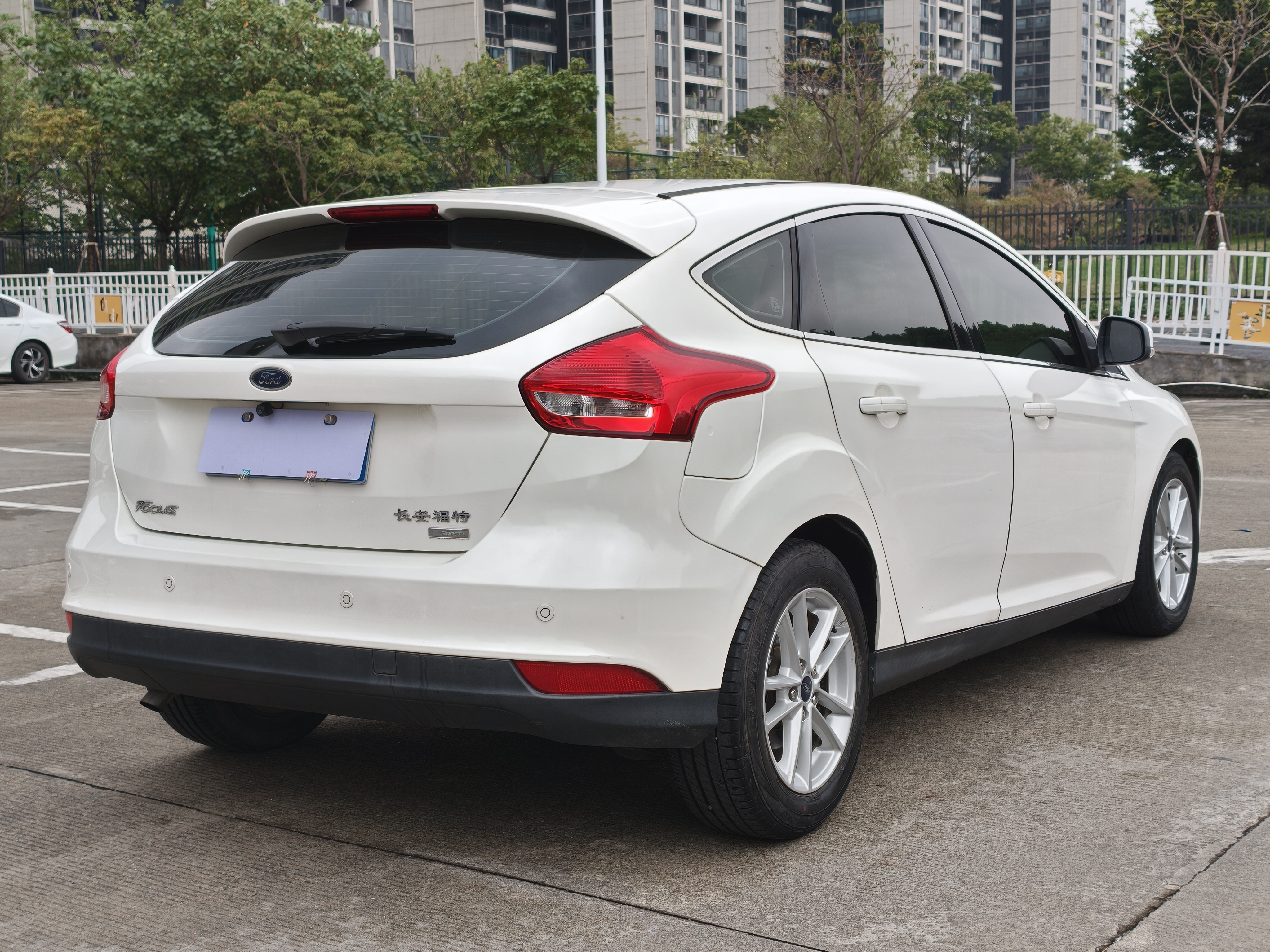 Ford Focus 2016 immagine di auto #9