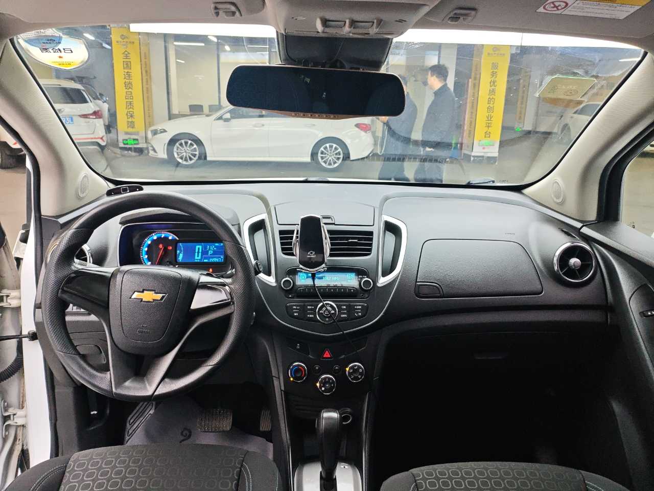 Chevrolet Tracker 2016 imagem de carro #9