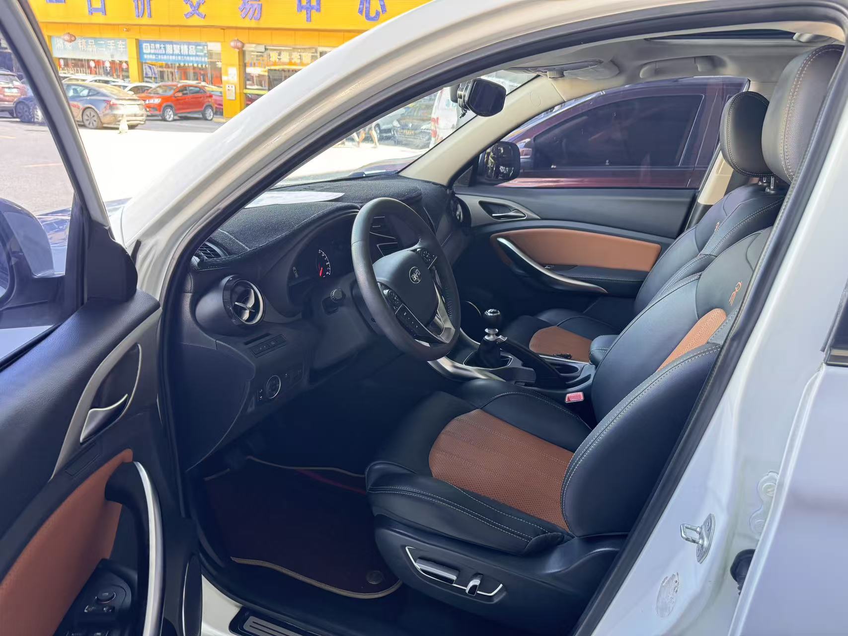 BYD Song 2016 car image #9