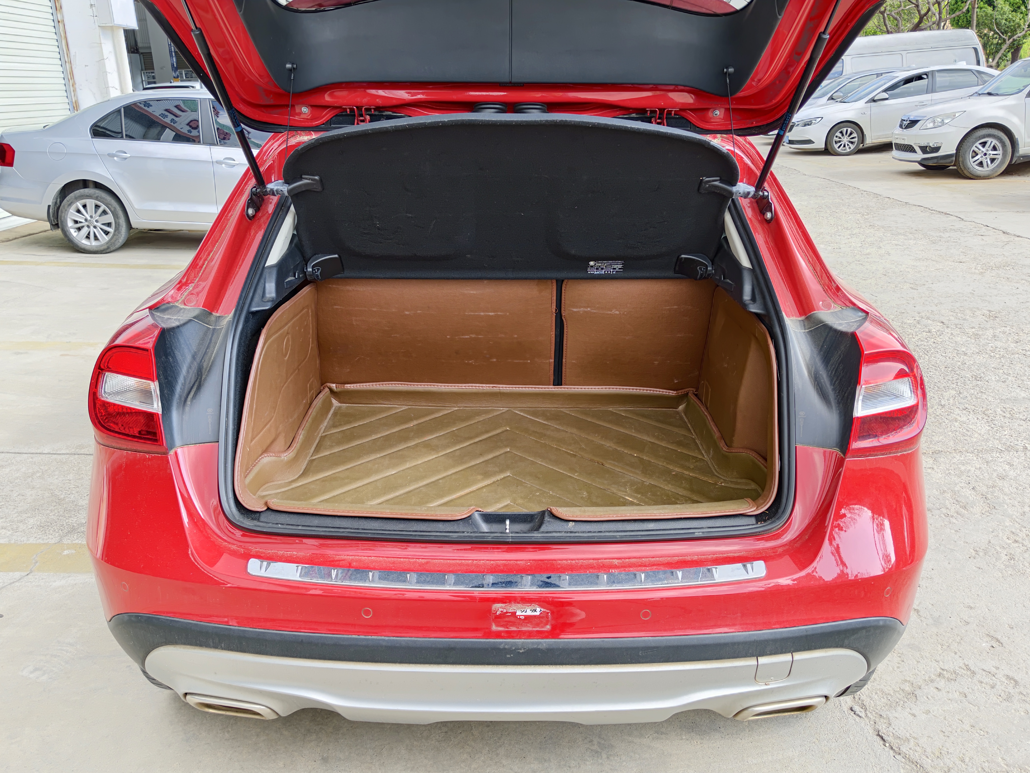 Mercedes-Benz GLA Class 2015 car image #9