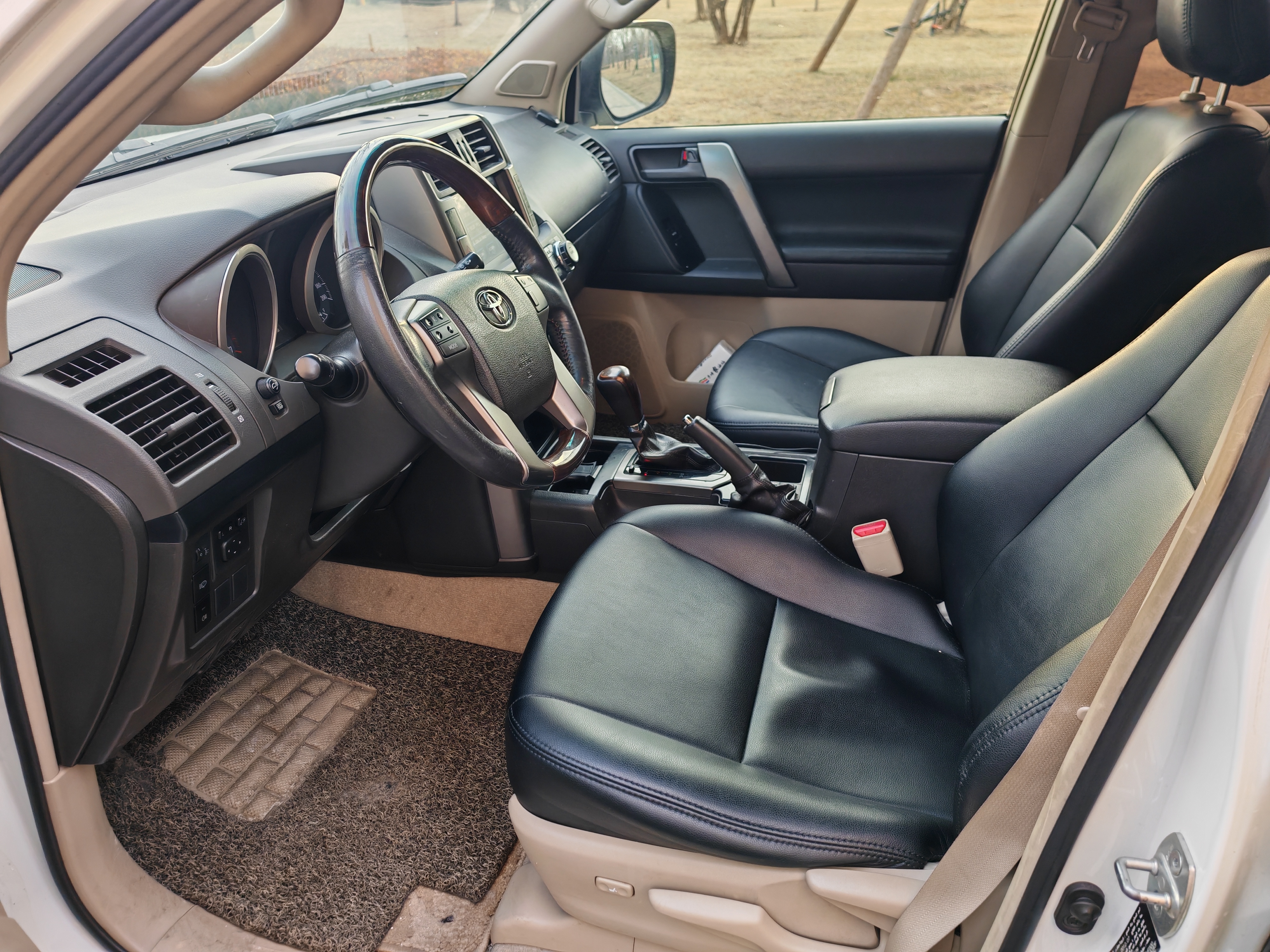 Toyota 2013 #9 Toyota 2013 car image #9