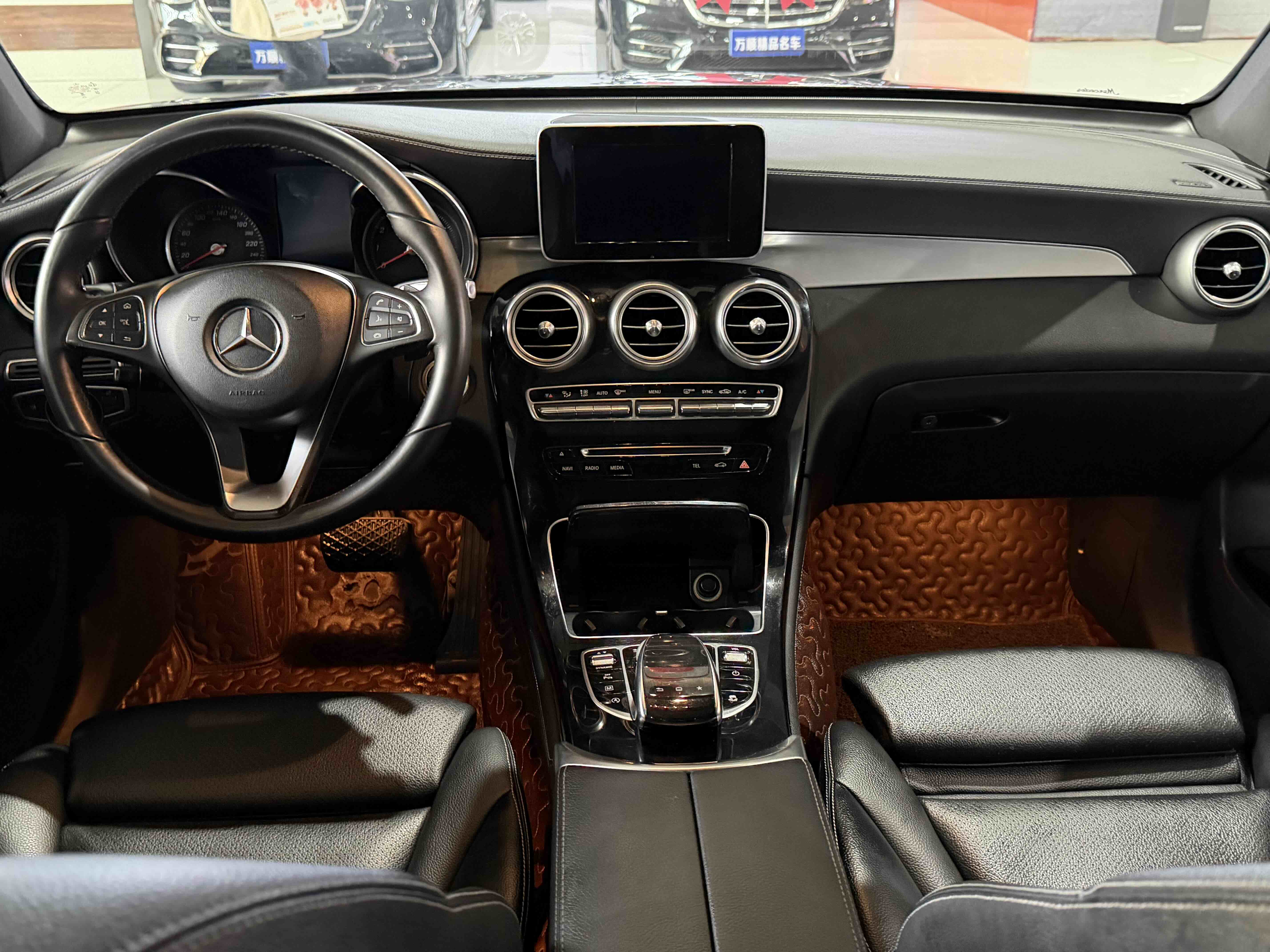 Mercedes-Benz 2016 car image #9
