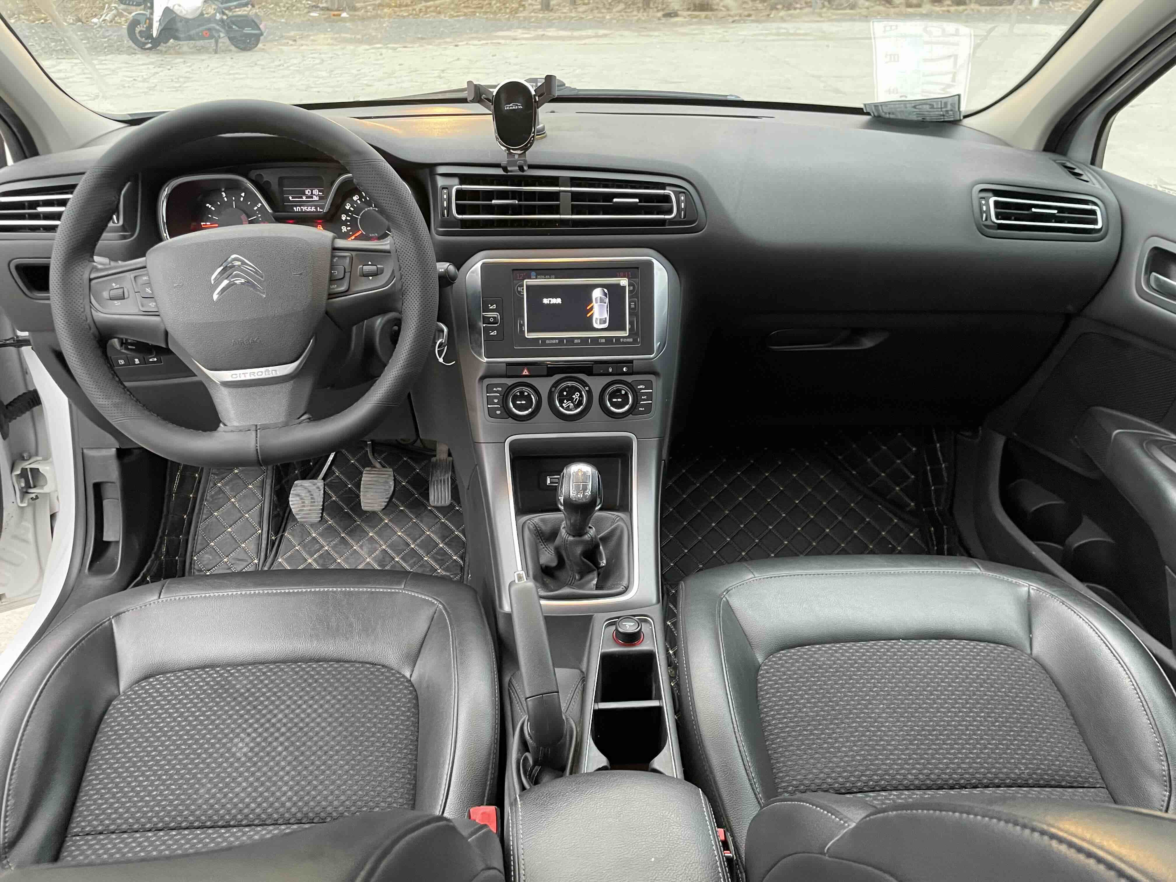 Citroen C4 C-Quatre 2016 صورة سيارة #9