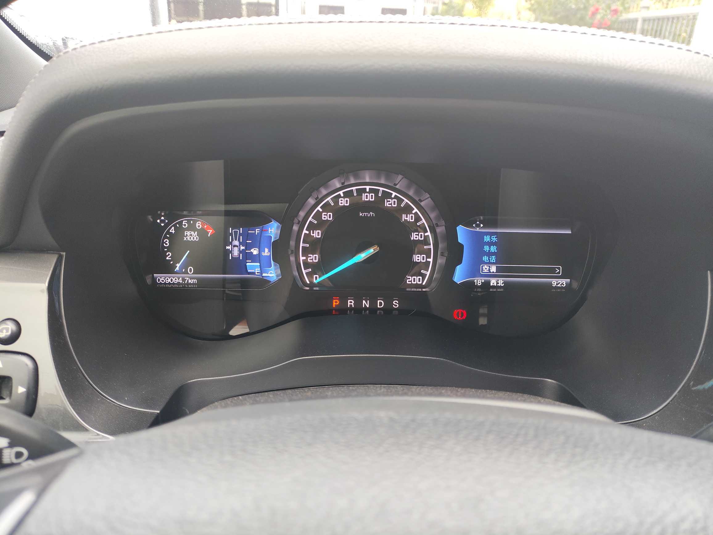 Ford Everest 2016 car image #9