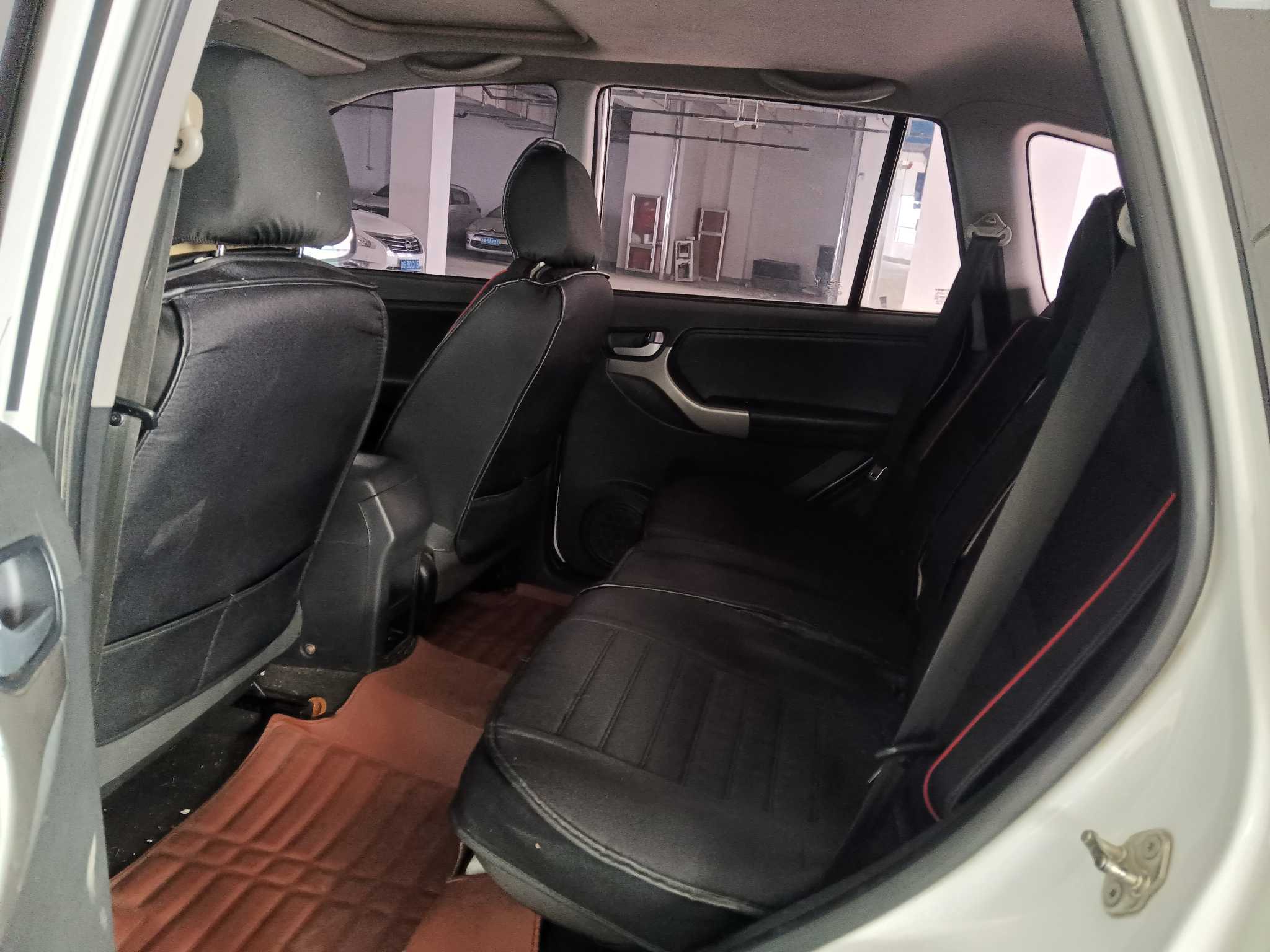 Chery Tiggo 3 2016 immagine di auto #9