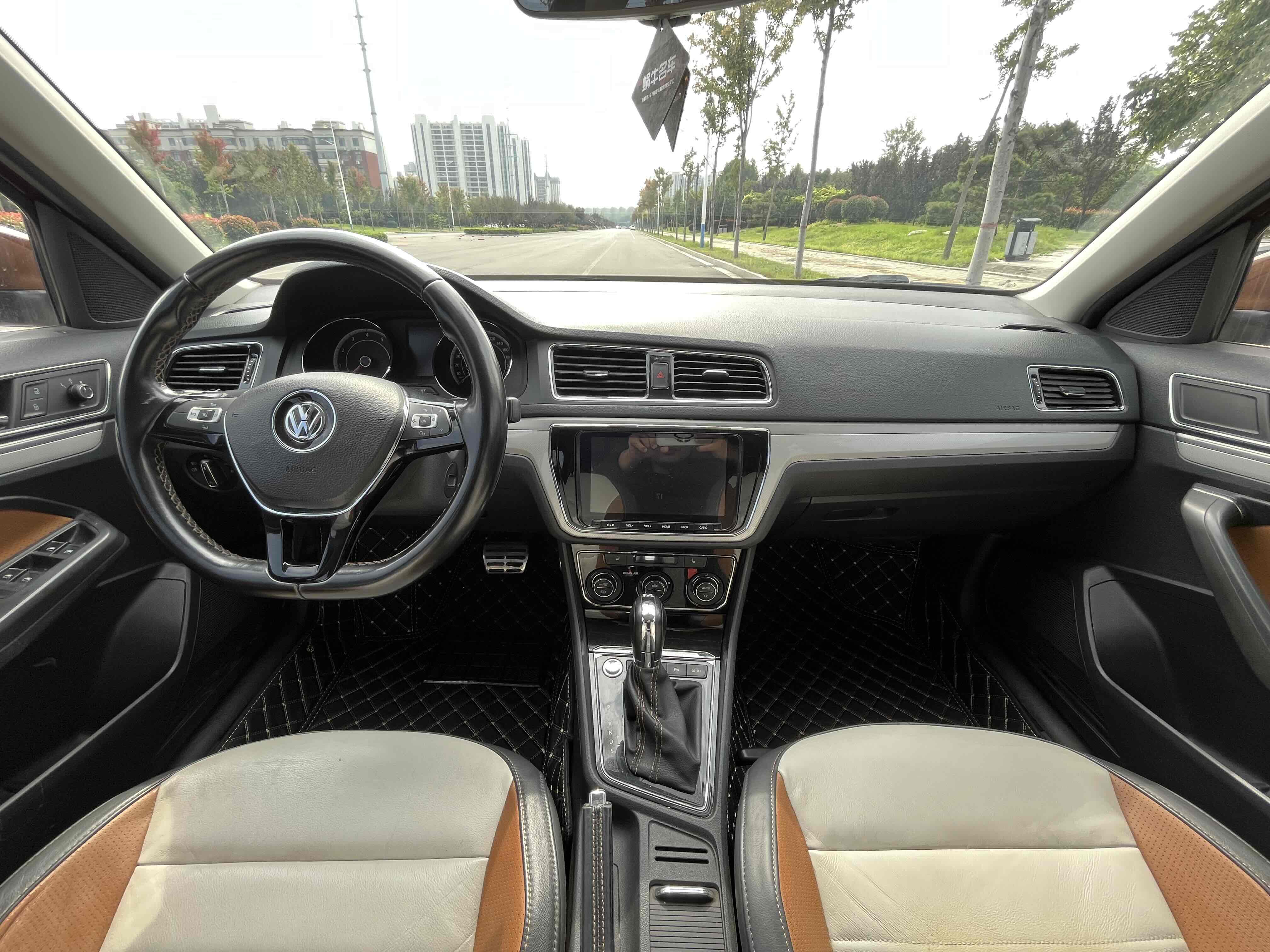 Volkswagen Cross Lavida 2016 immagine di auto #9