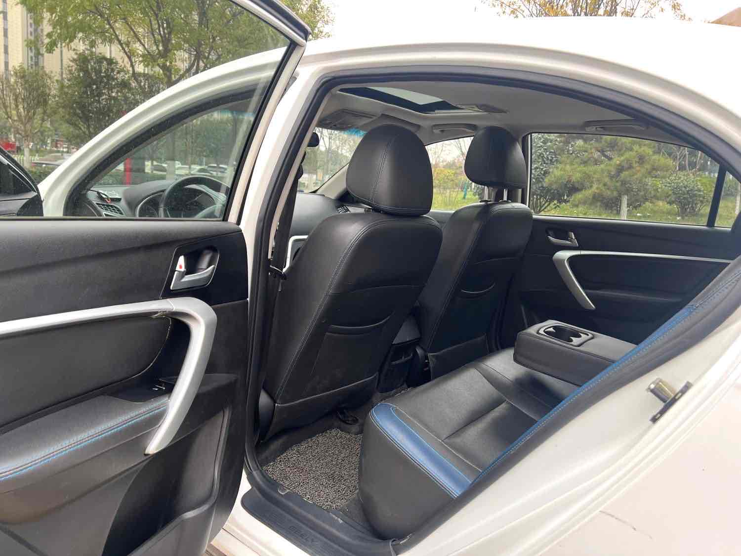 GEELY Emgrand New Energy 2017 #9 GEELY Emgrand New Energy 2017 car image #9