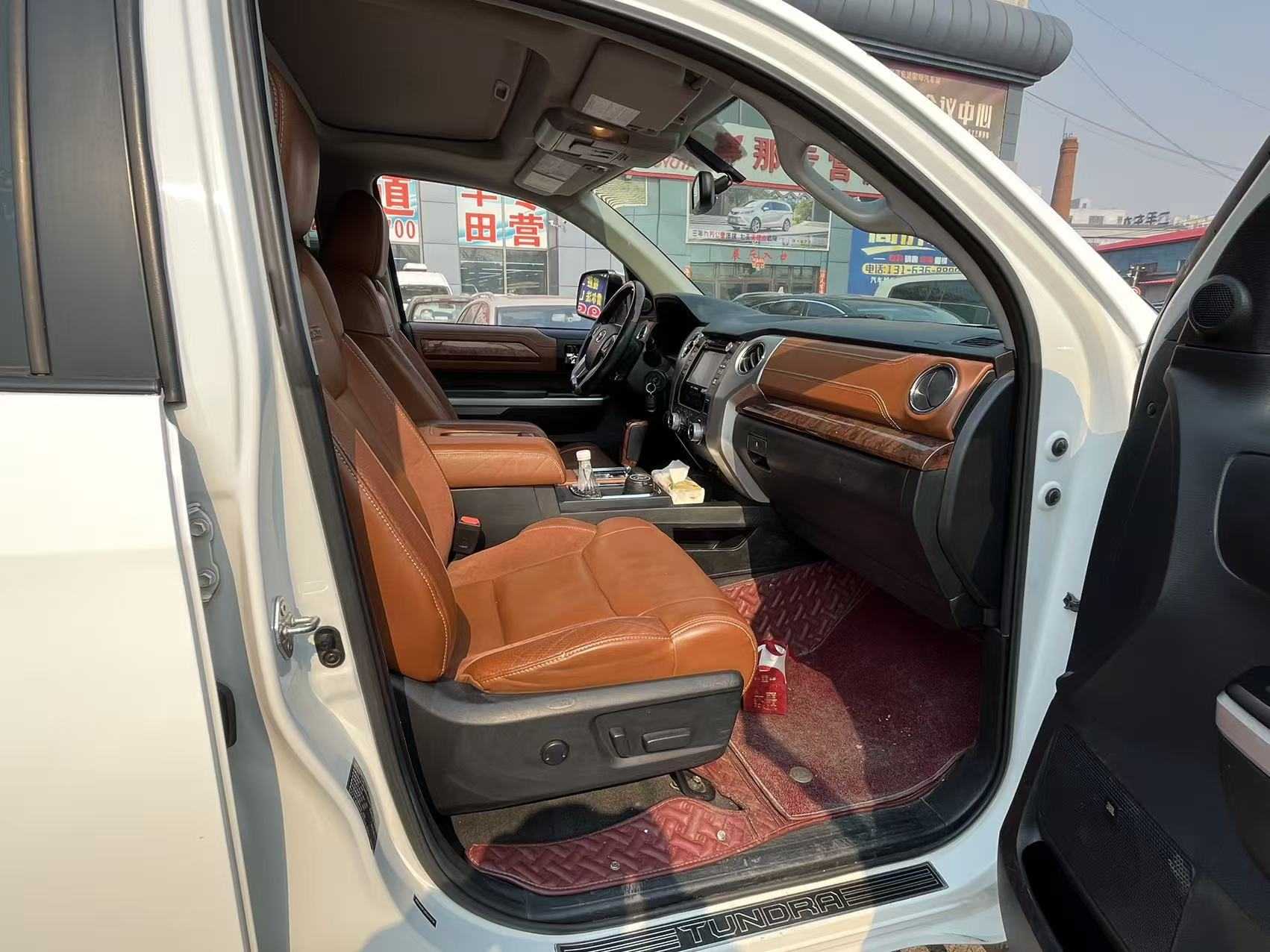 Toyota Tundra 2015 car image #9