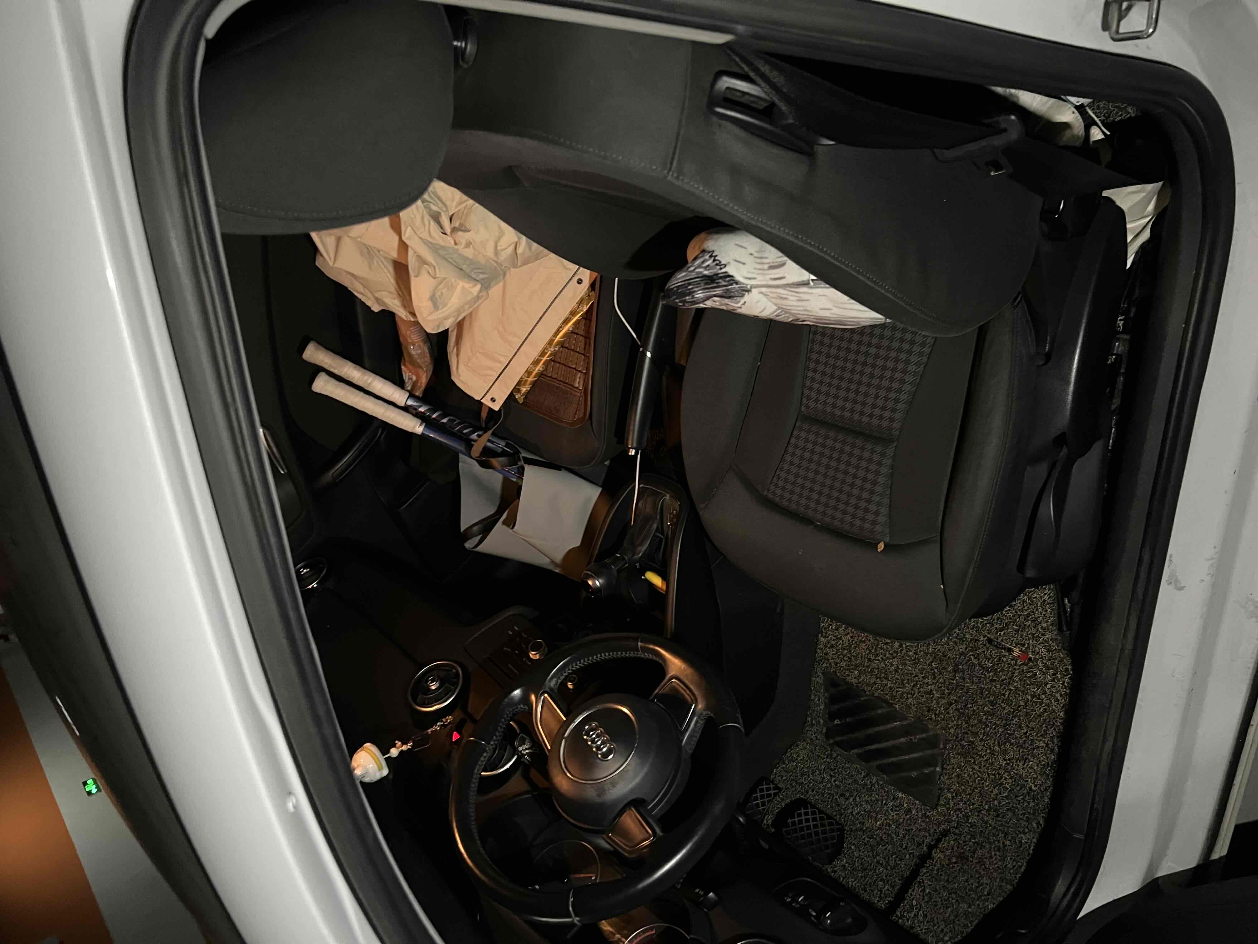 Audi A1 2012 car image #9