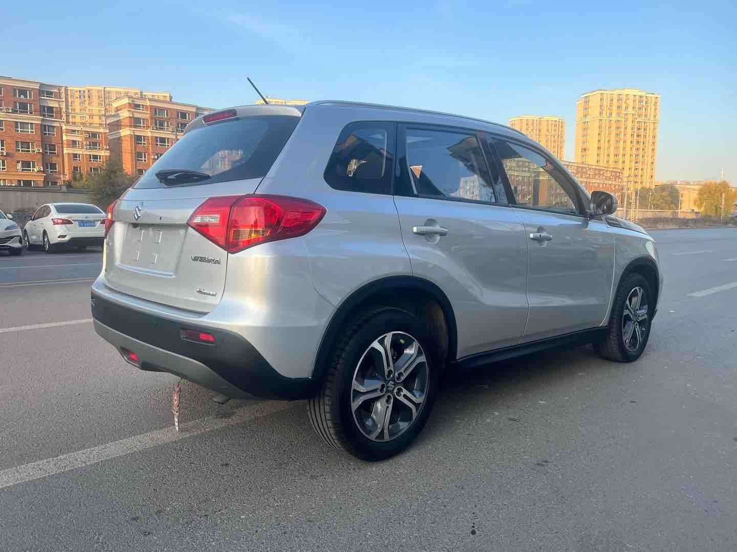 Suzuki Vitara 2017 изображение автомобиля #9