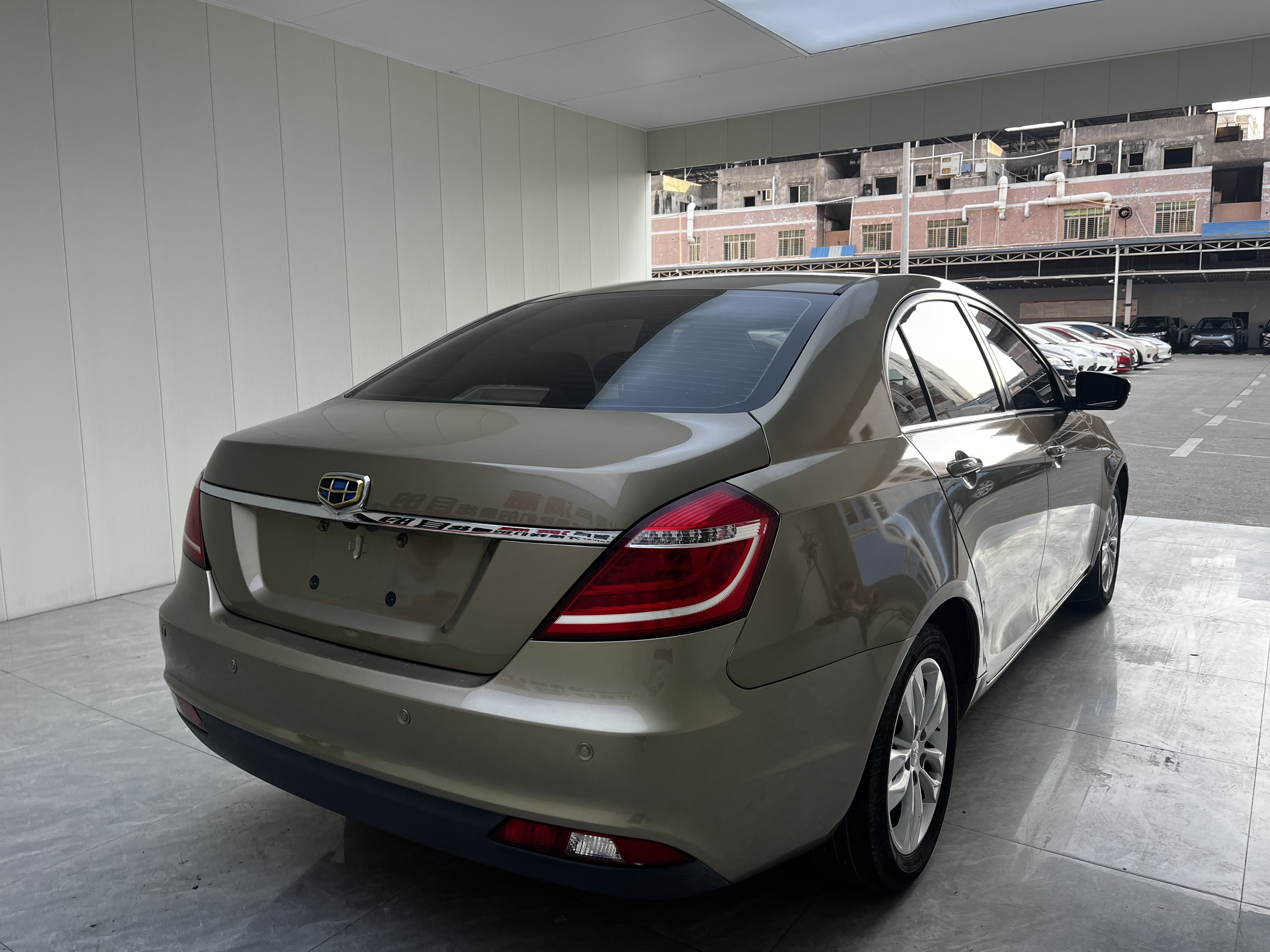 GEELY Emgrand 2015 #9 GEELY Emgrand 2015 car image #9