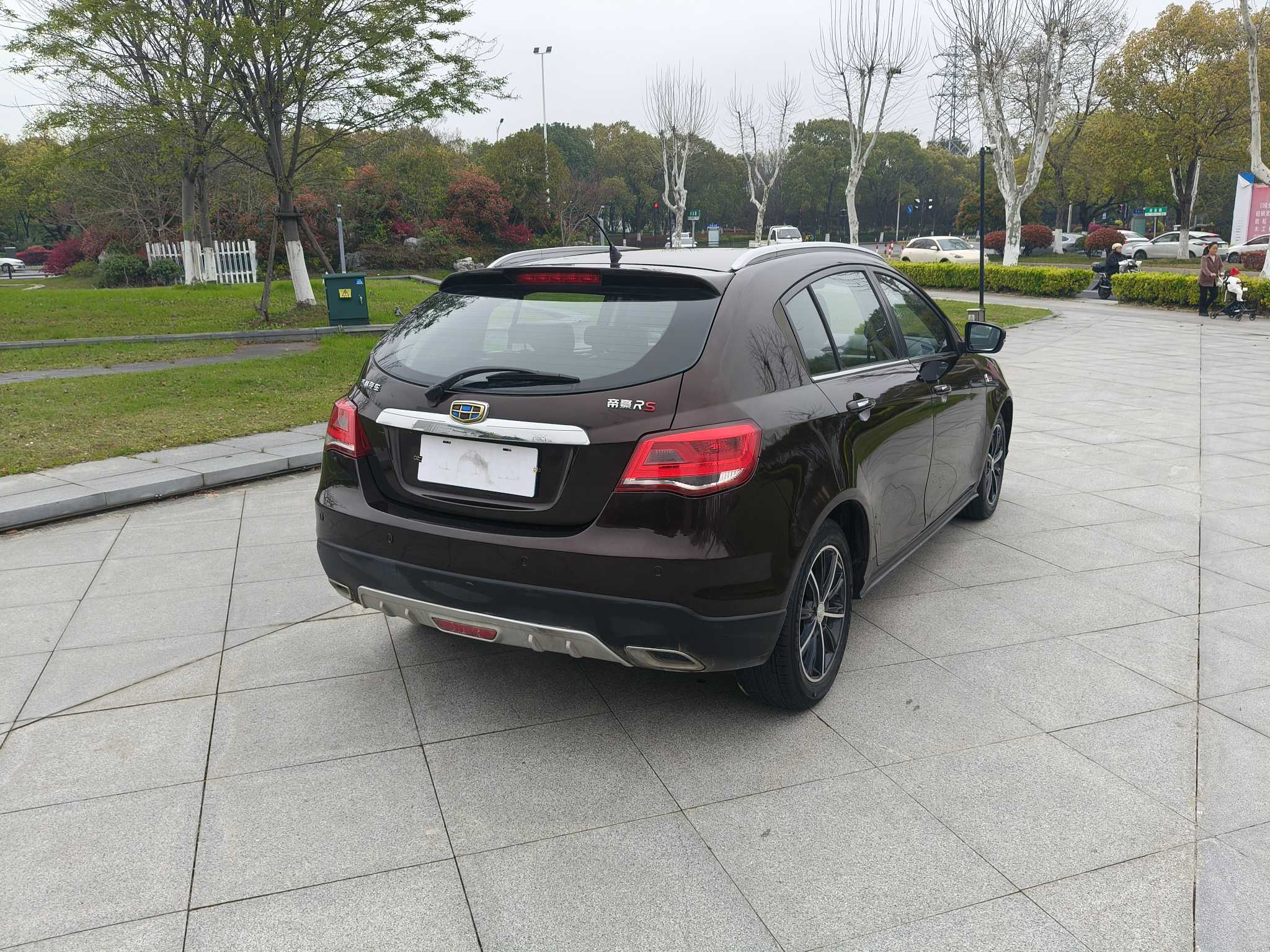 Emgrand 2017 #9 Emgrand 2017 car image #9