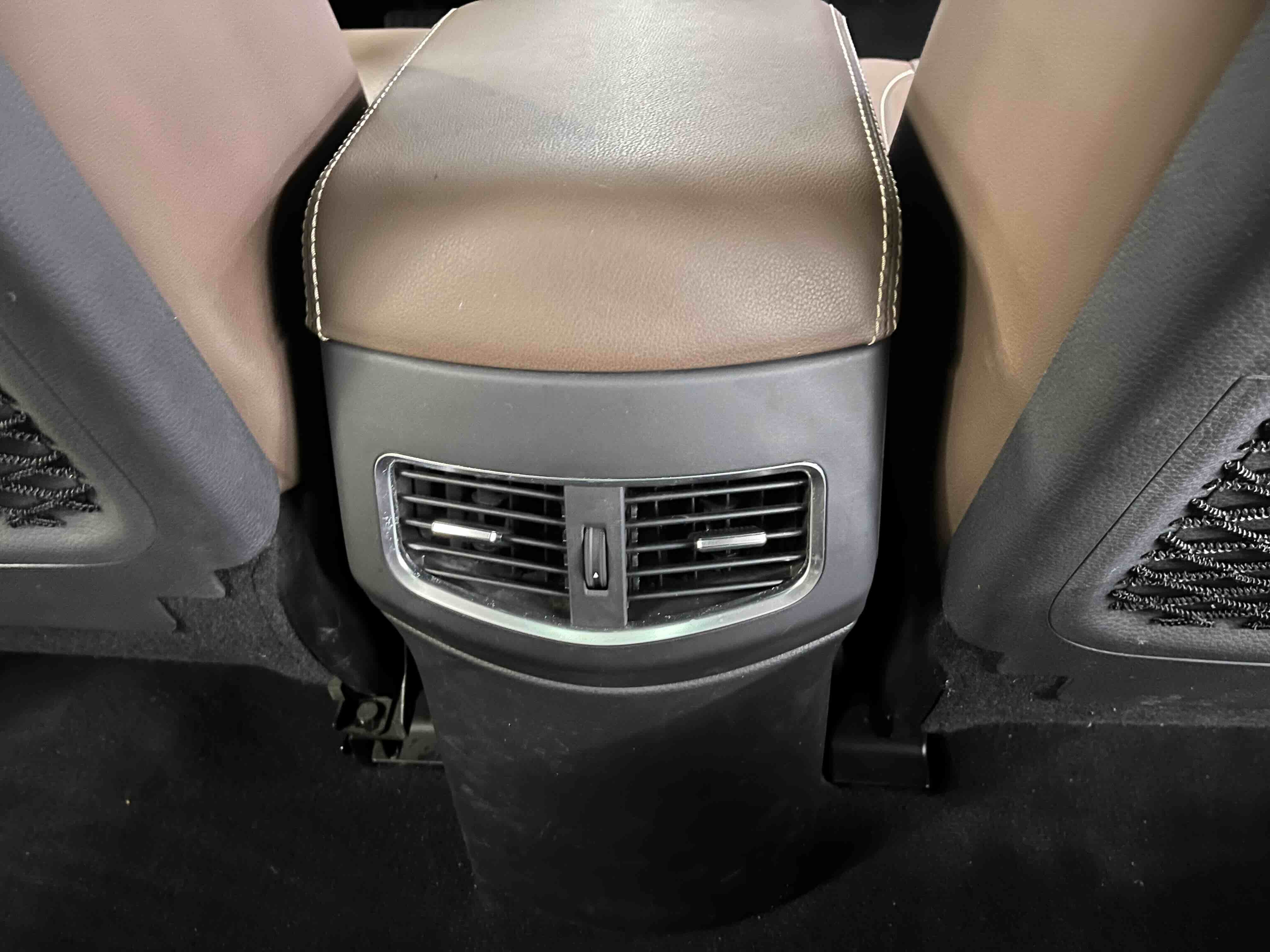 BYD Tang New Energy 2016 immagine di auto #9