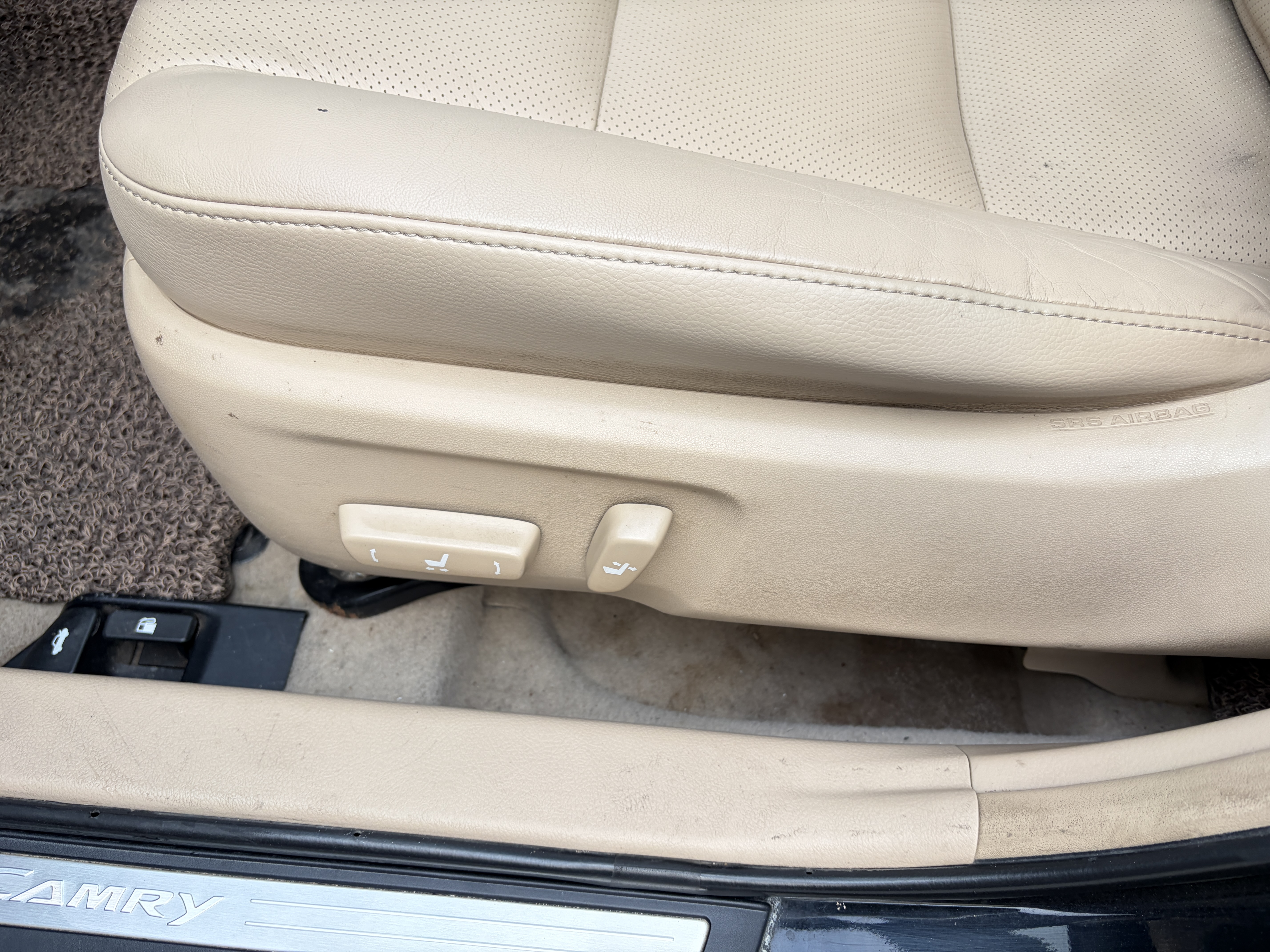 Toyota Camry 2012 immagine di auto #9