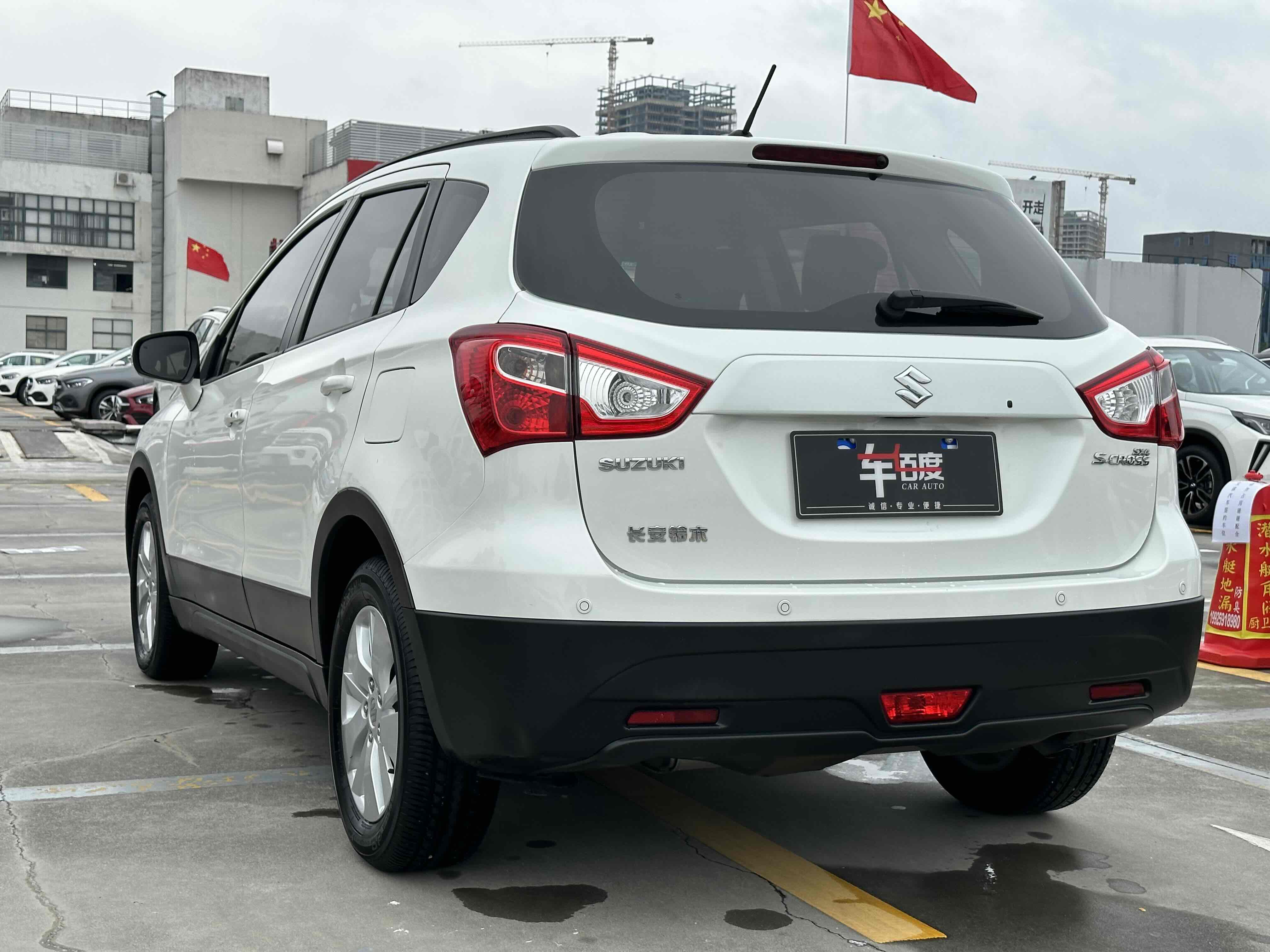 Suzuki S-Cross 2014 immagine di auto #9