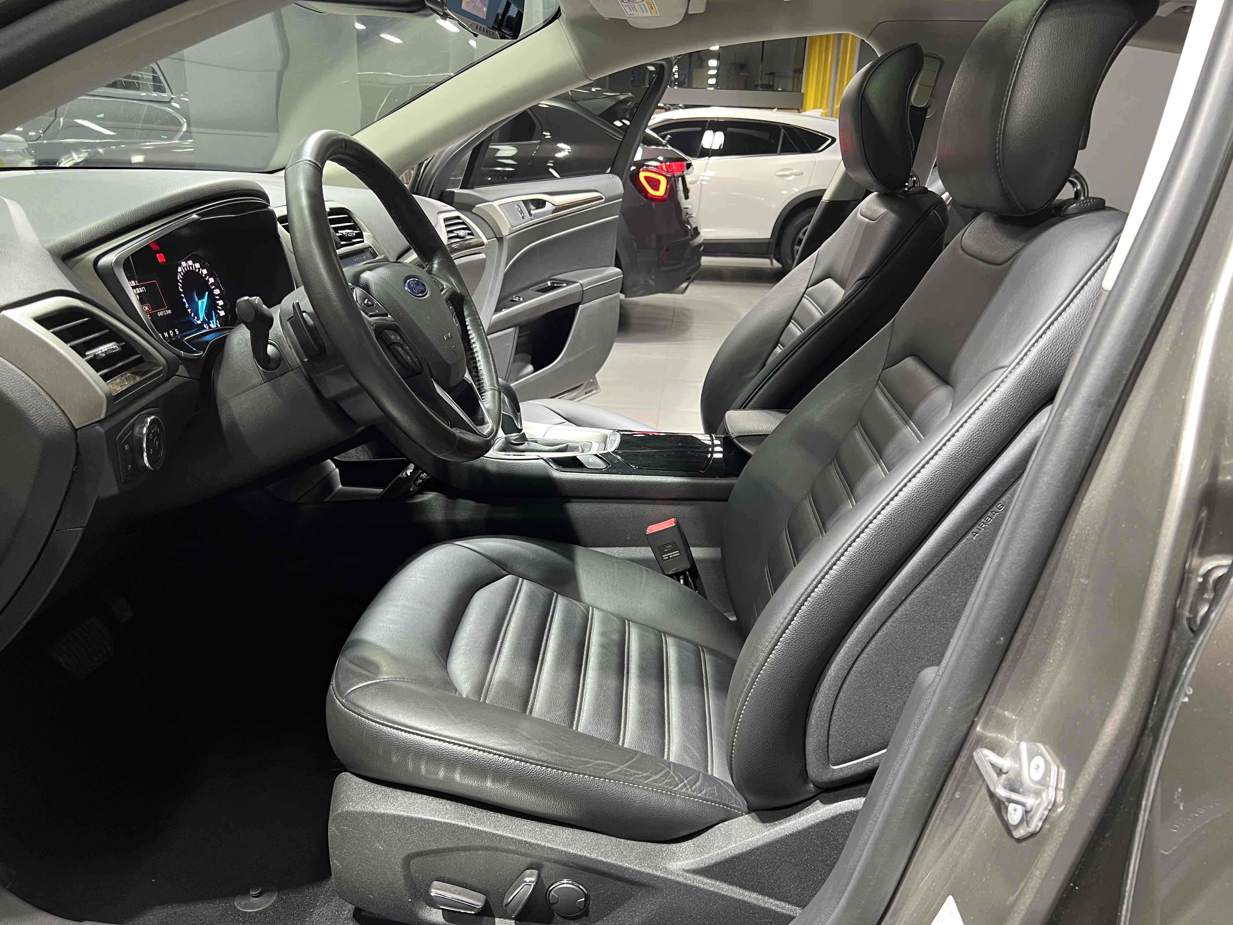 Ford Zhisheng 2016 #9 Ford Zhisheng 2016 car image #9