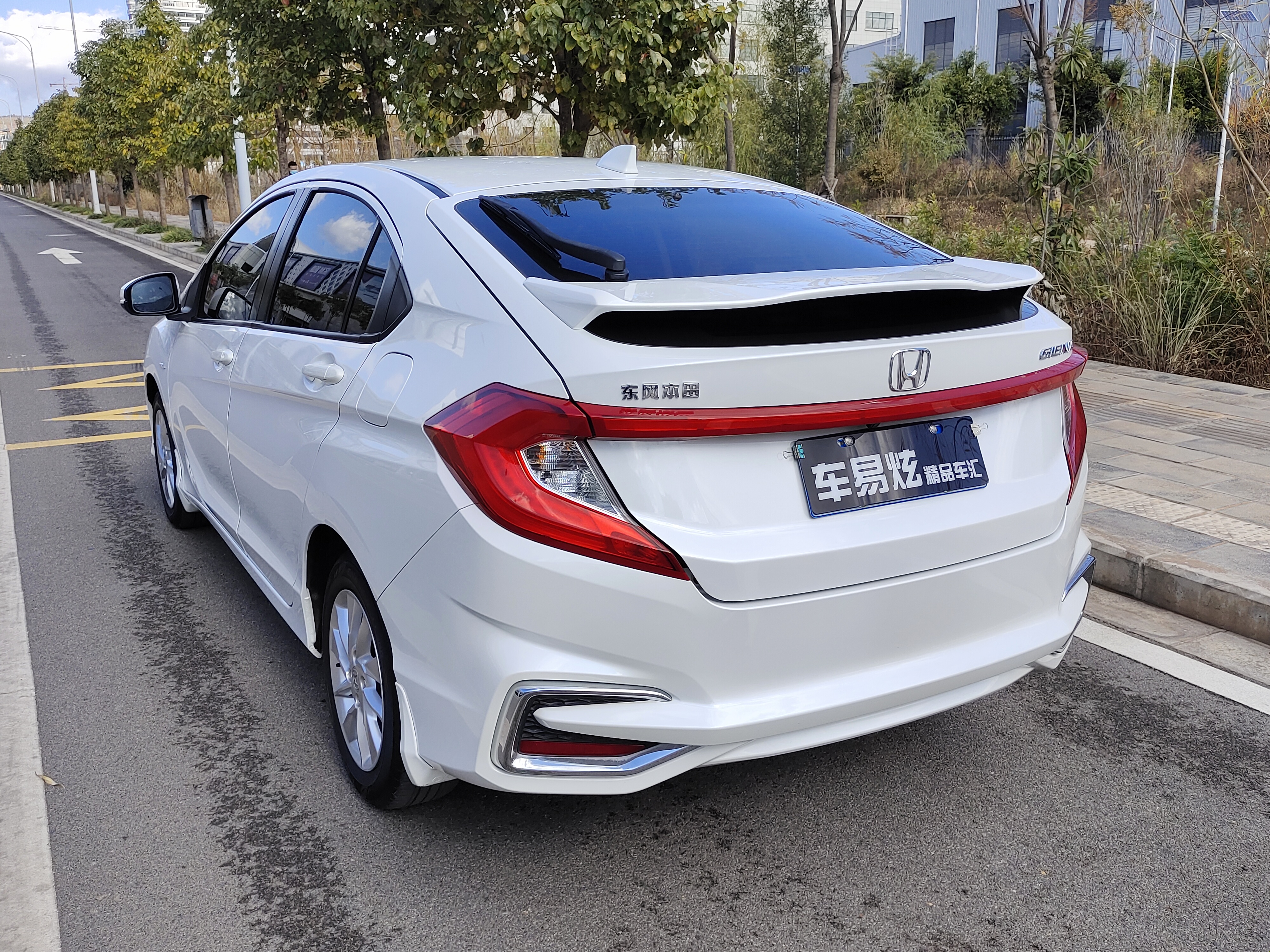 Honda Gienia 2018 car image #9