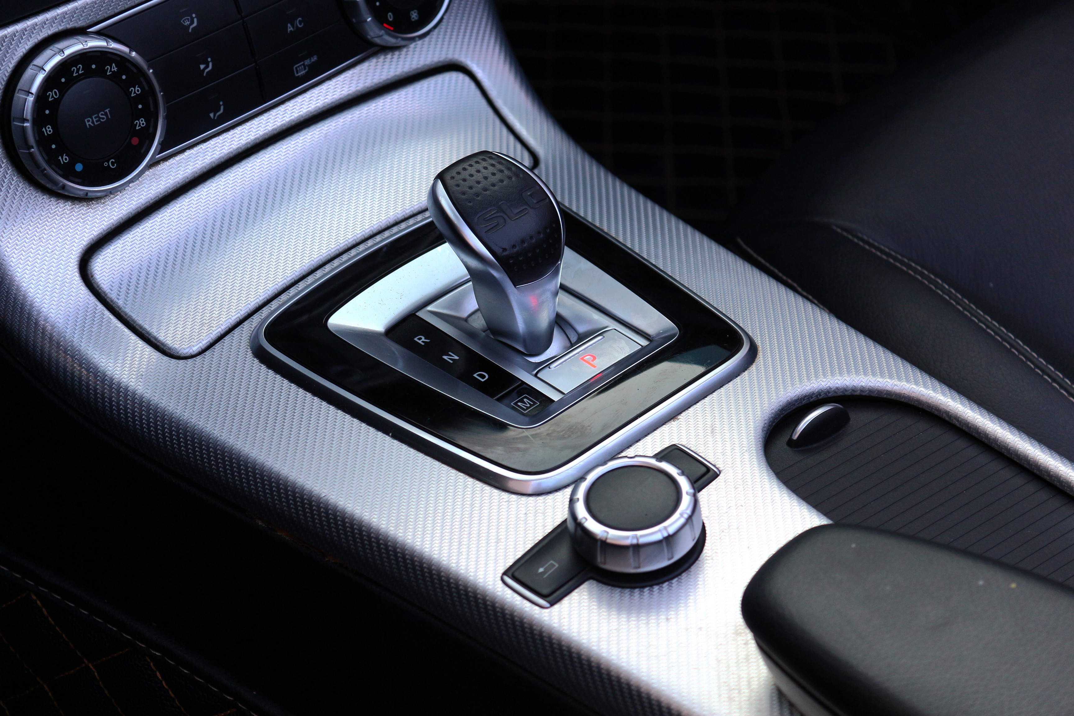 Mercedes-Benz SLC Class 2017 car image #9