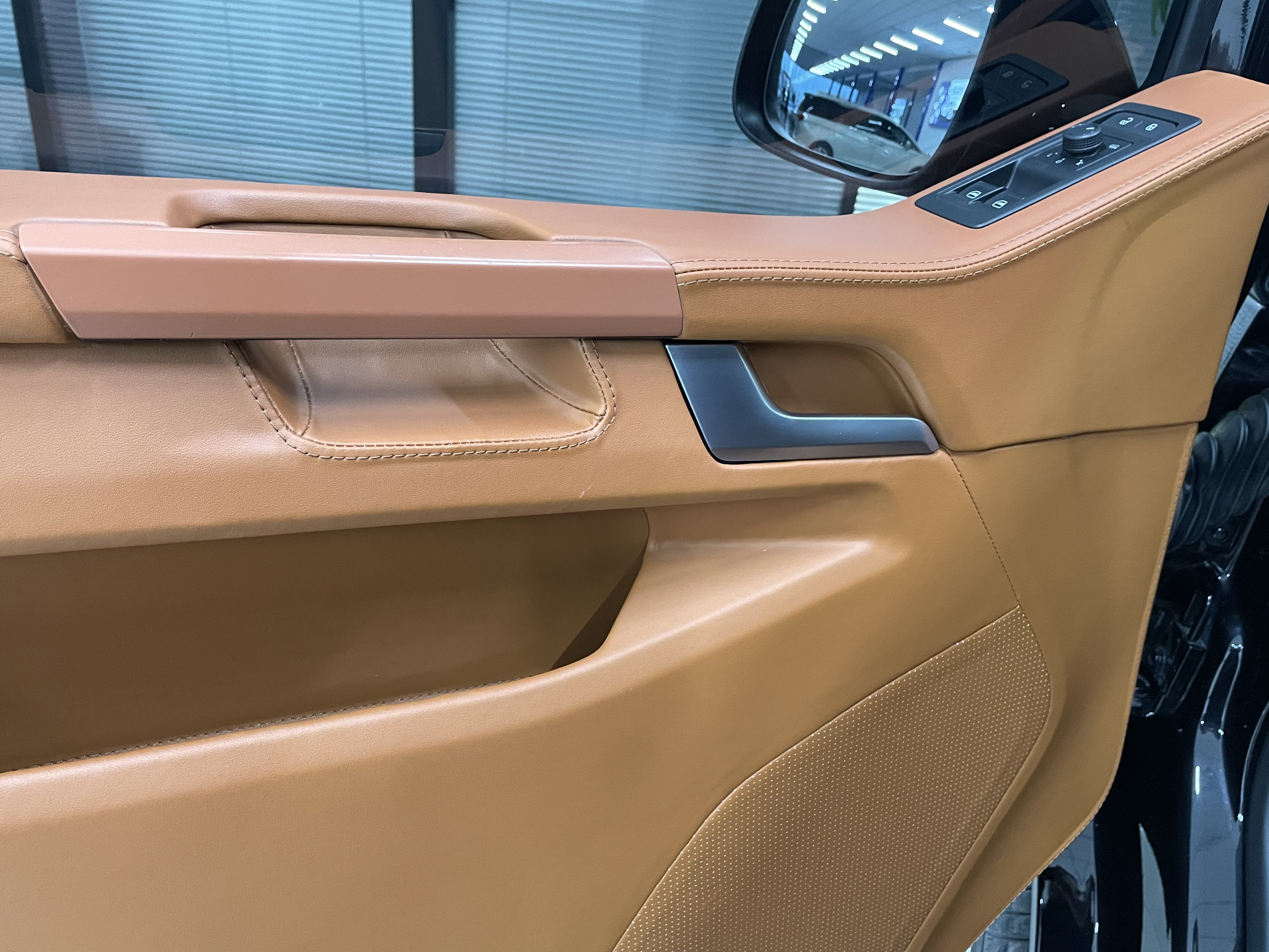 Volkswagen Caravelle 2017 immagine di auto #9