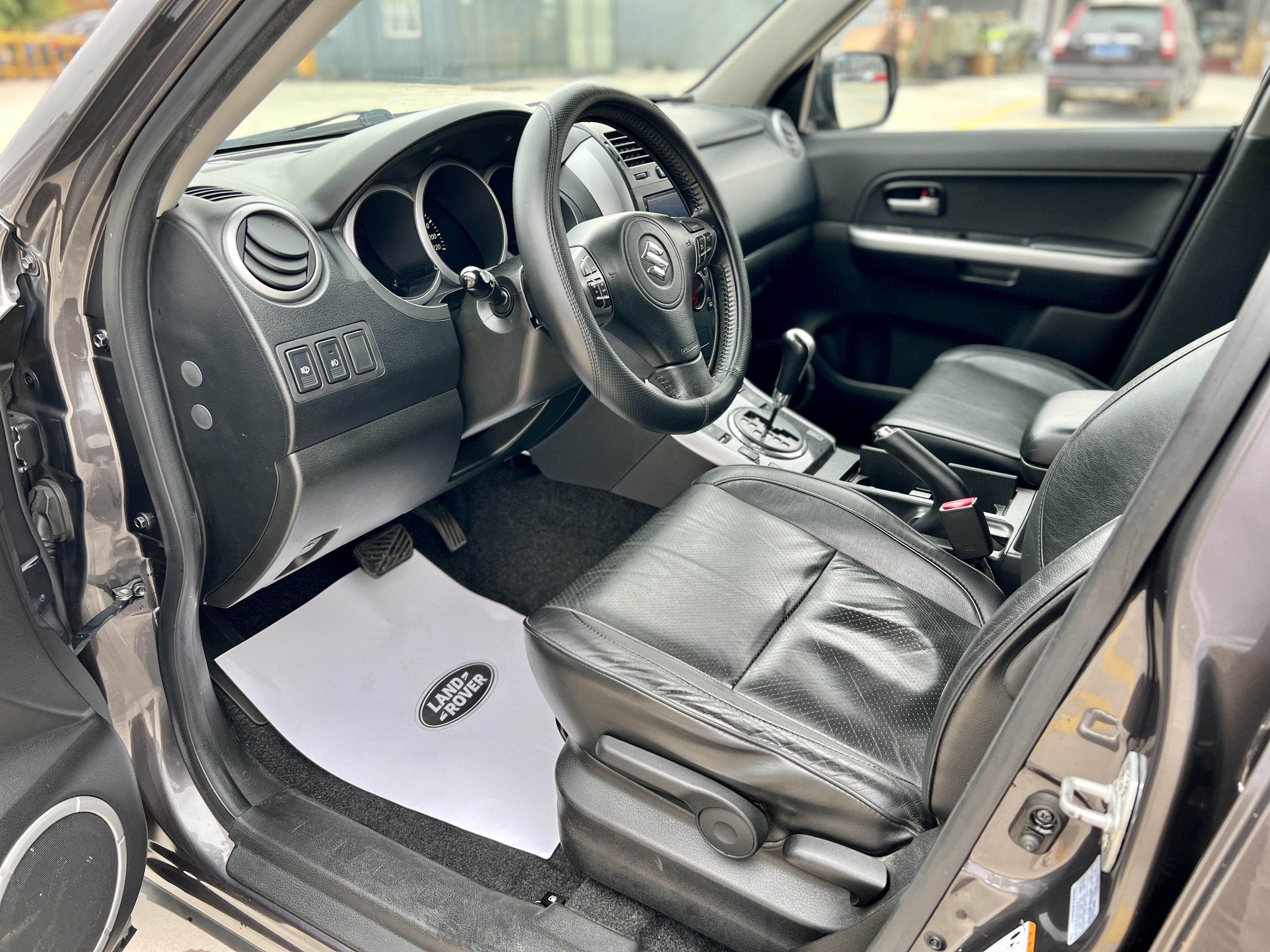 铃木 超级维特拉 2013 汽车图片 #9